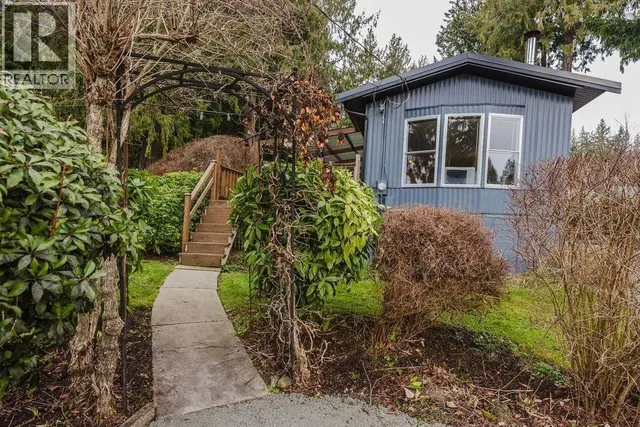 3366 RICHARDS ROAD, Roberts Creek 2