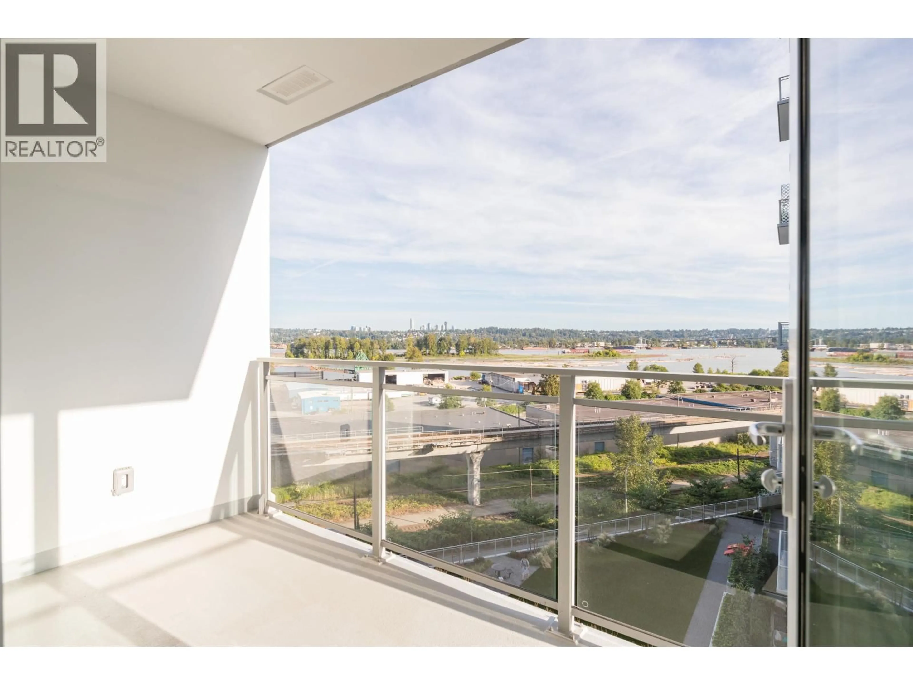 Balcony in the apartment, water/lake/river/ocean view for 501 - 258 NELSON'S COURT, New Westminster British Columbia V3L0J9