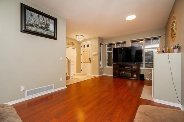 14858 58 AVENUE, Surrey 3