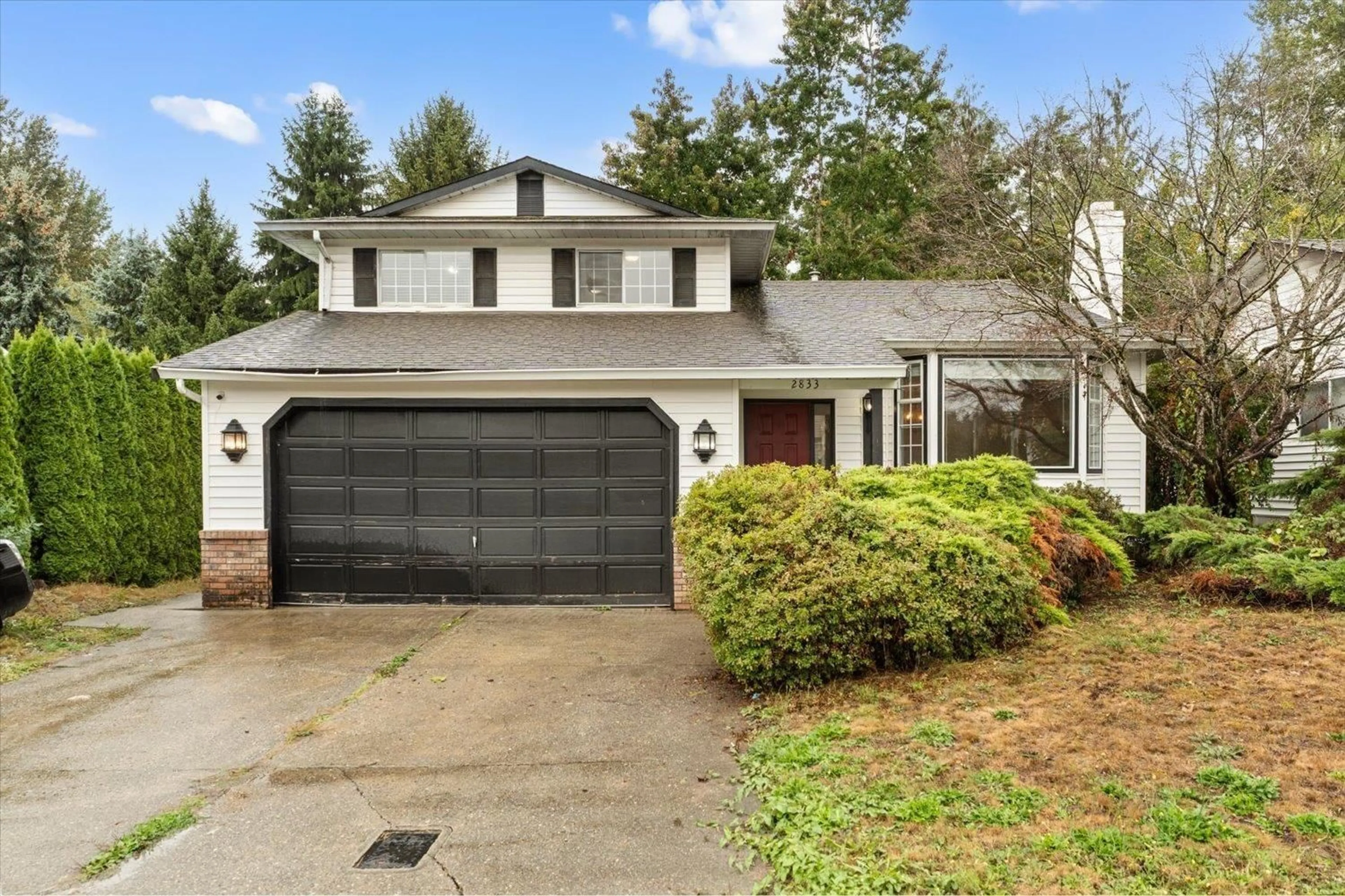 Home with vinyl exterior material, street for 2833 GARDNER PLACE, Abbotsford British Columbia V2T5E1