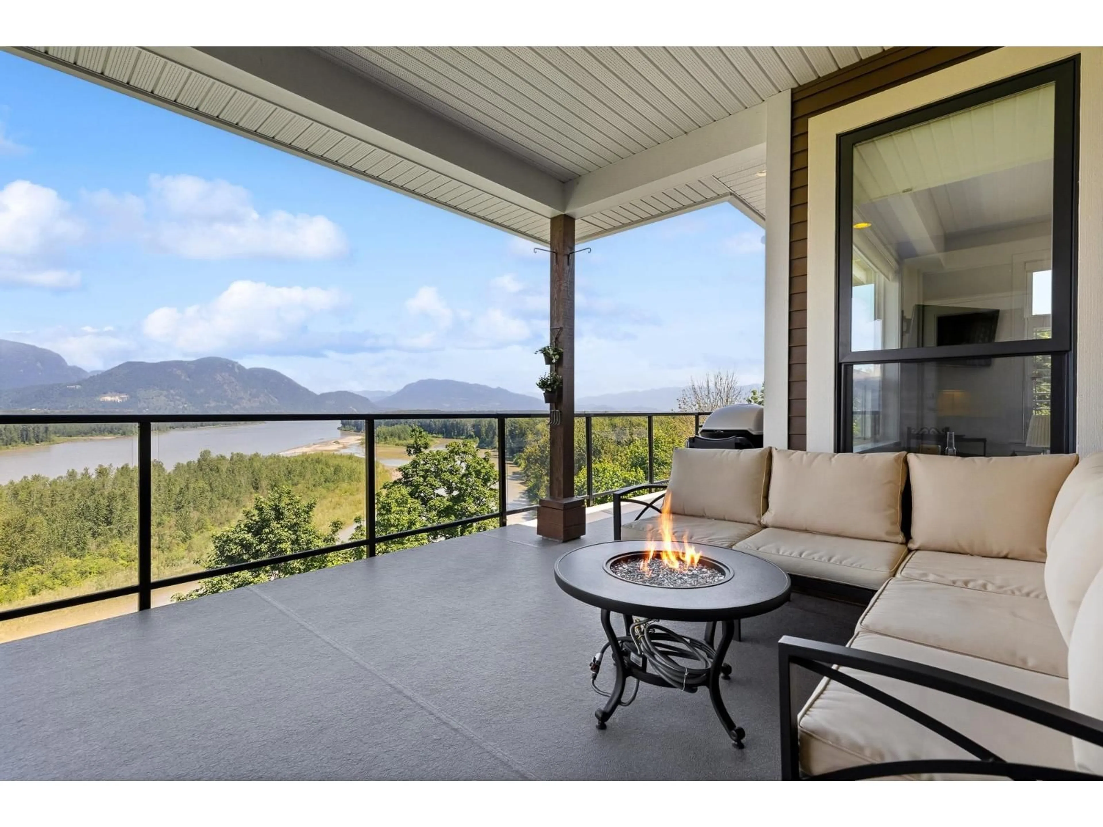 Patio, mountain view for 60 - 43685 CHILLIWACK MOUNTAIN ROAD, Chilliwack British Columbia V2R0X5