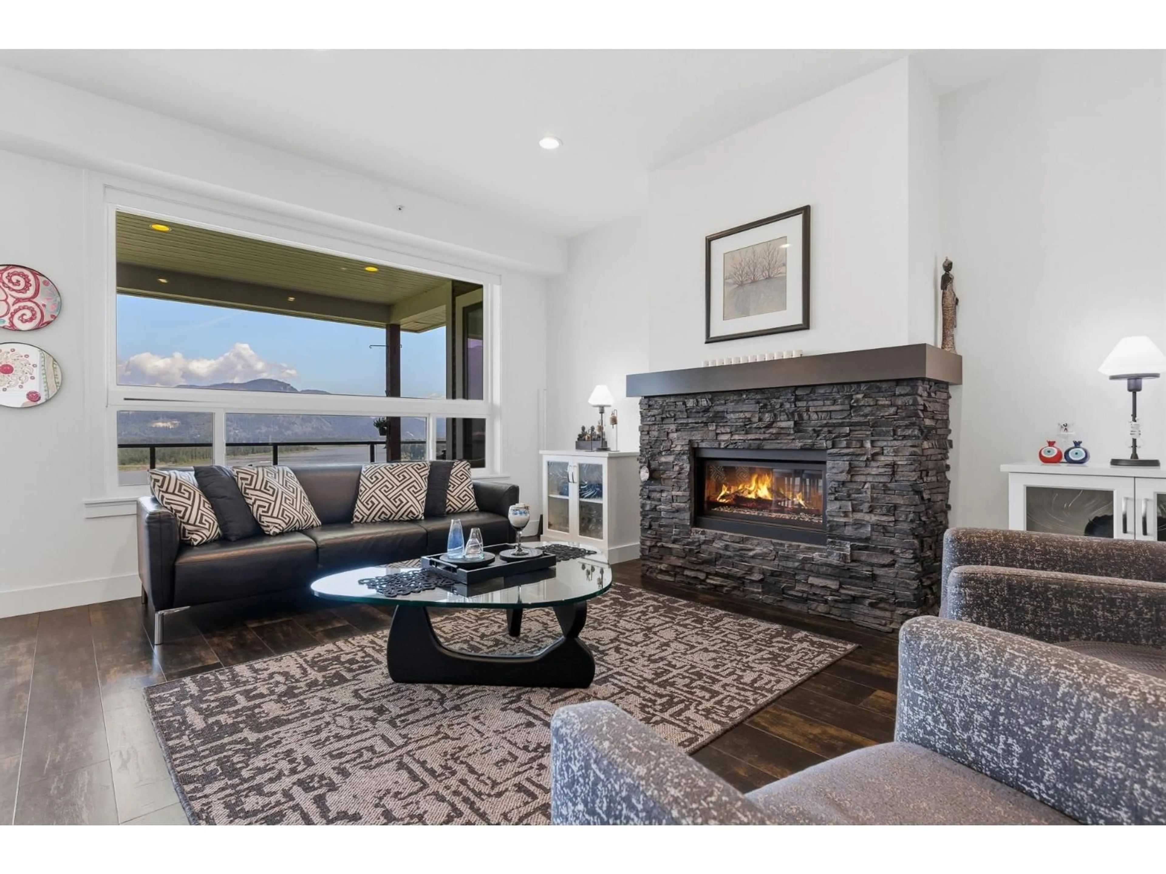 Living room with furniture, unknown for 60 - 43685 CHILLIWACK MOUNTAIN ROAD, Chilliwack British Columbia V2R0X5