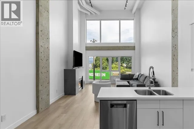 309 - 27 ALEXANDER STREET, Vancouver 4