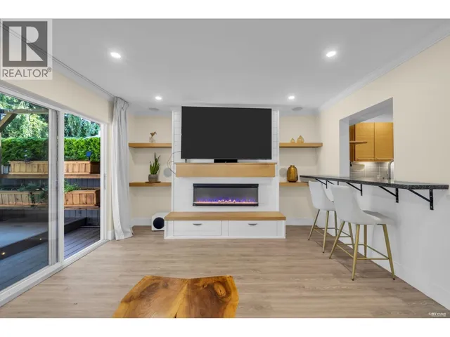 2624 TRETHEWAY DRIVE, Burnaby 5