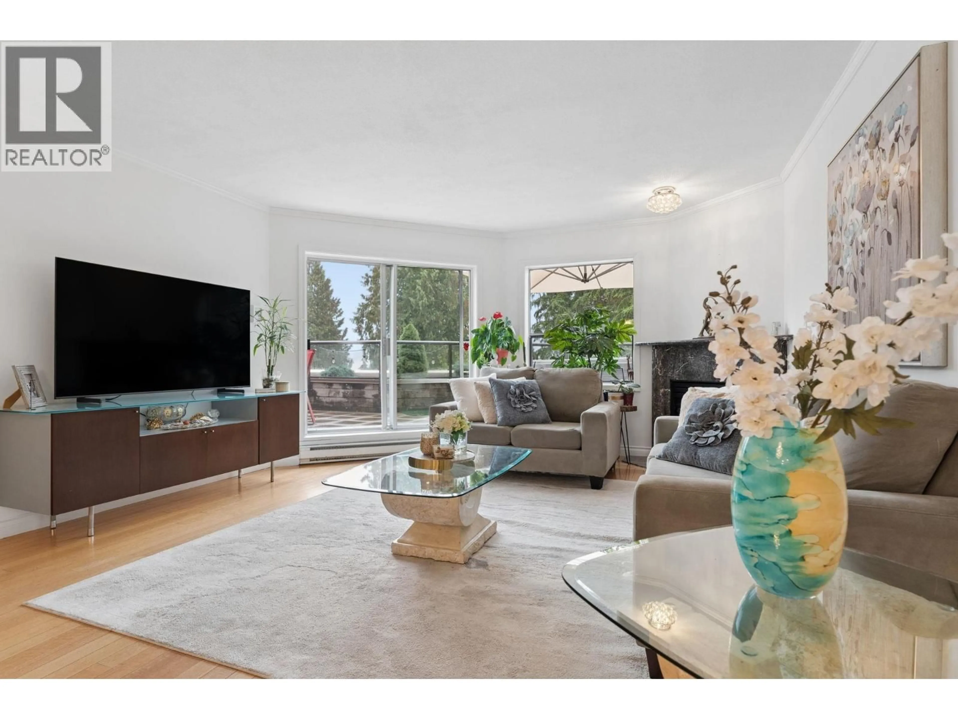 Living room with furniture, unknown for 602 - 1500 OSTLER COURT, North Vancouver British Columbia V7G2S2