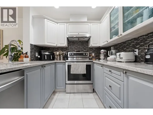 602 - 1500 OSTLER COURT, North Vancouver 5