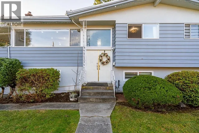 428 MIDVALE STREET, Coquitlam 2