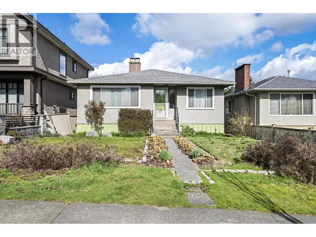 3281 2ND AVENUE, Vancouver