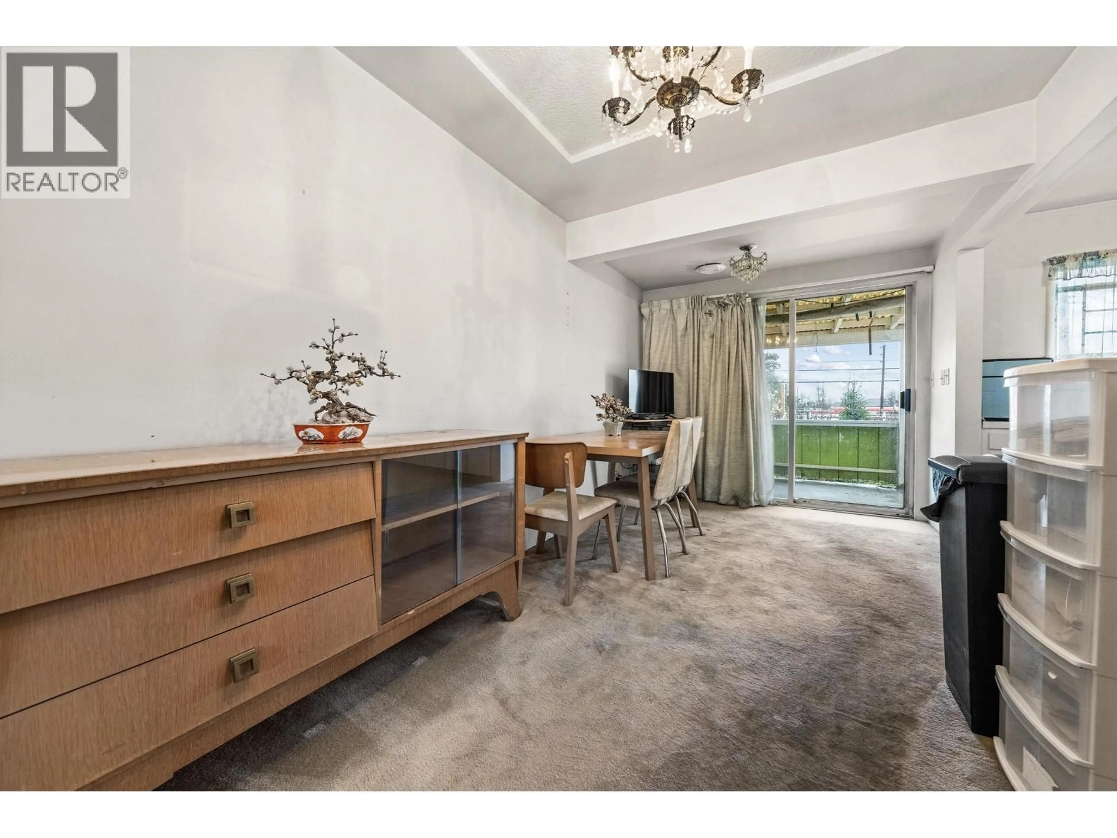 A pic of a room for 3281 2ND AVENUE, Vancouver British Columbia V5M1G2