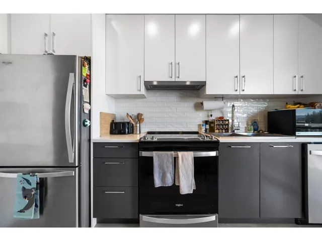 a413 - 20834 80 AVENUE, Langley 5