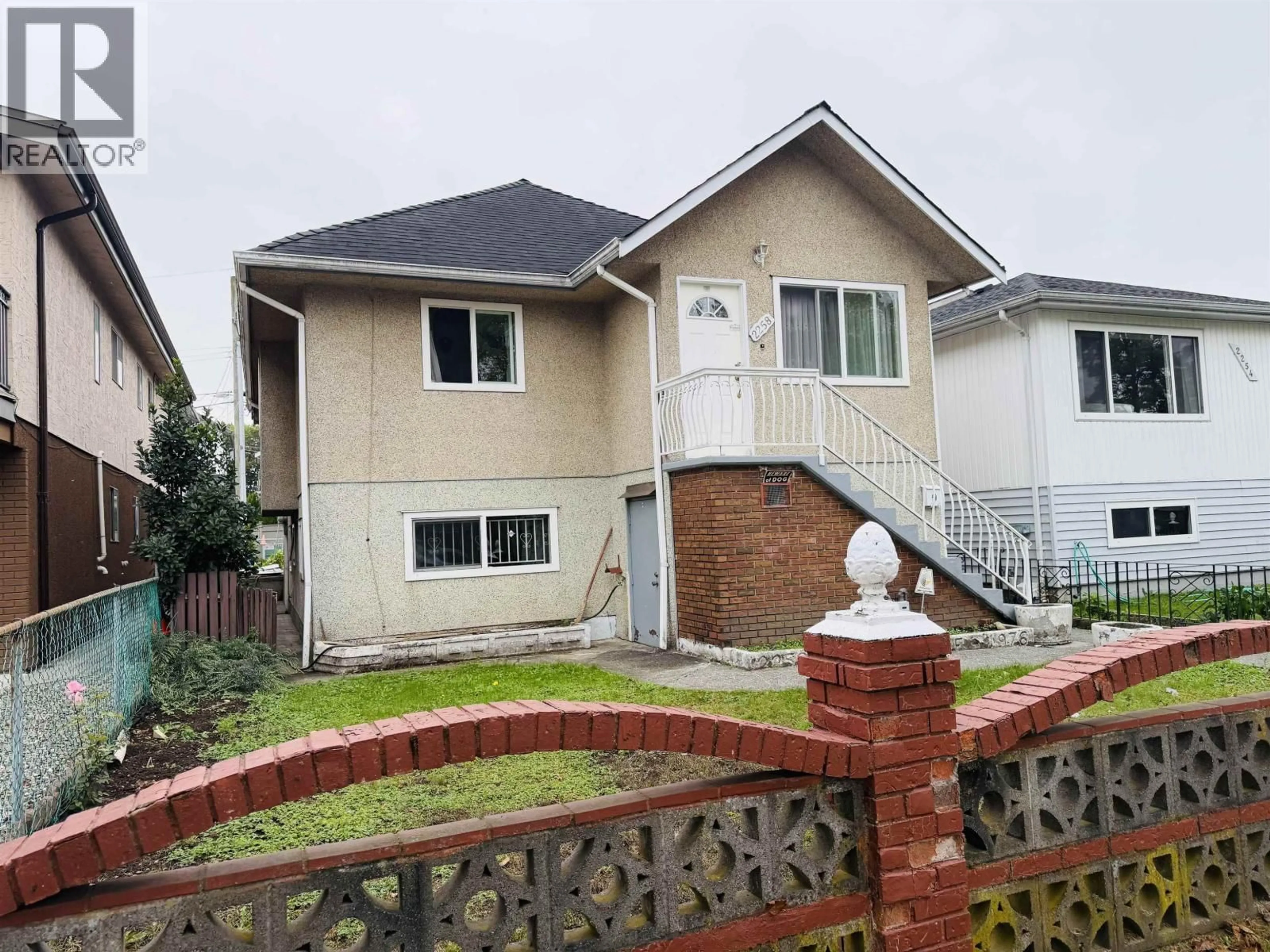 Home with vinyl exterior material, street for 2258 34TH AVE E AVENUE, Vancouver British Columbia V5P1B1