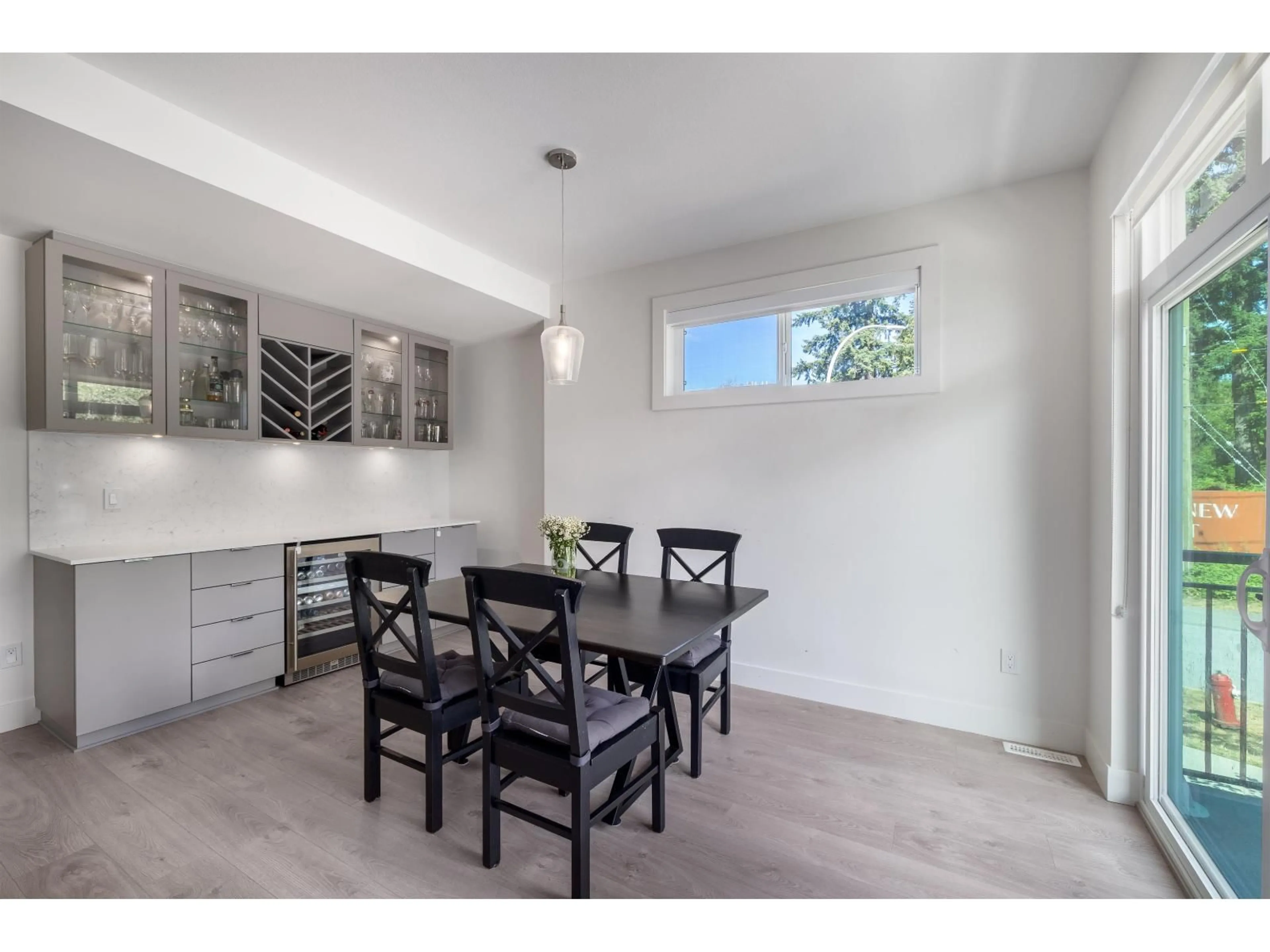 Dining room, wood/laminate floor for 28 - 16561 17A AVENUE, Surrey British Columbia V3Z1J3