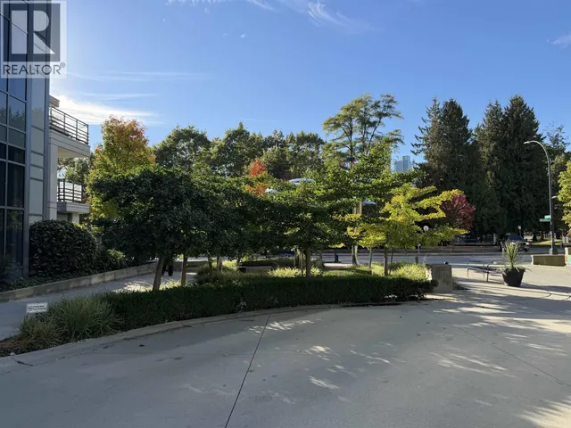 2004 - 4900 LENNOX LANE, Burnaby 2