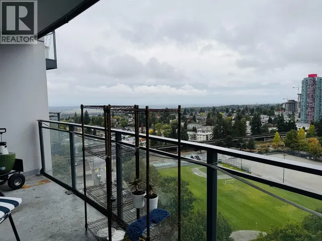 2004 - 4900 LENNOX LANE, Burnaby 4