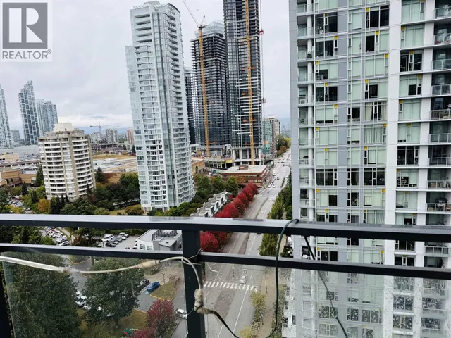2004 - 4900 LENNOX LANE, Burnaby 5