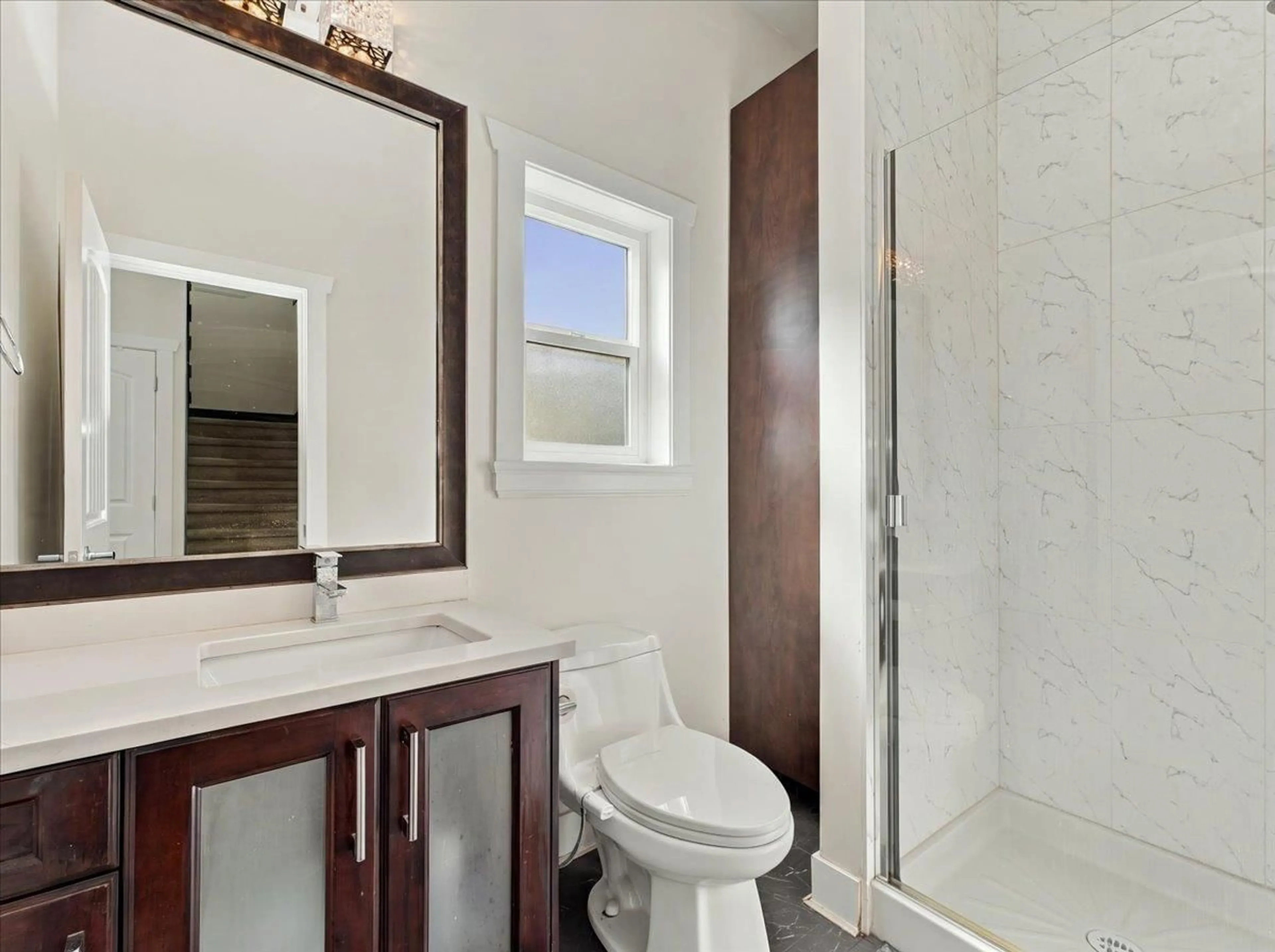 Standard bathroom, ceramic/tile floor for 5920 131 STREET, Surrey British Columbia V3X0G4