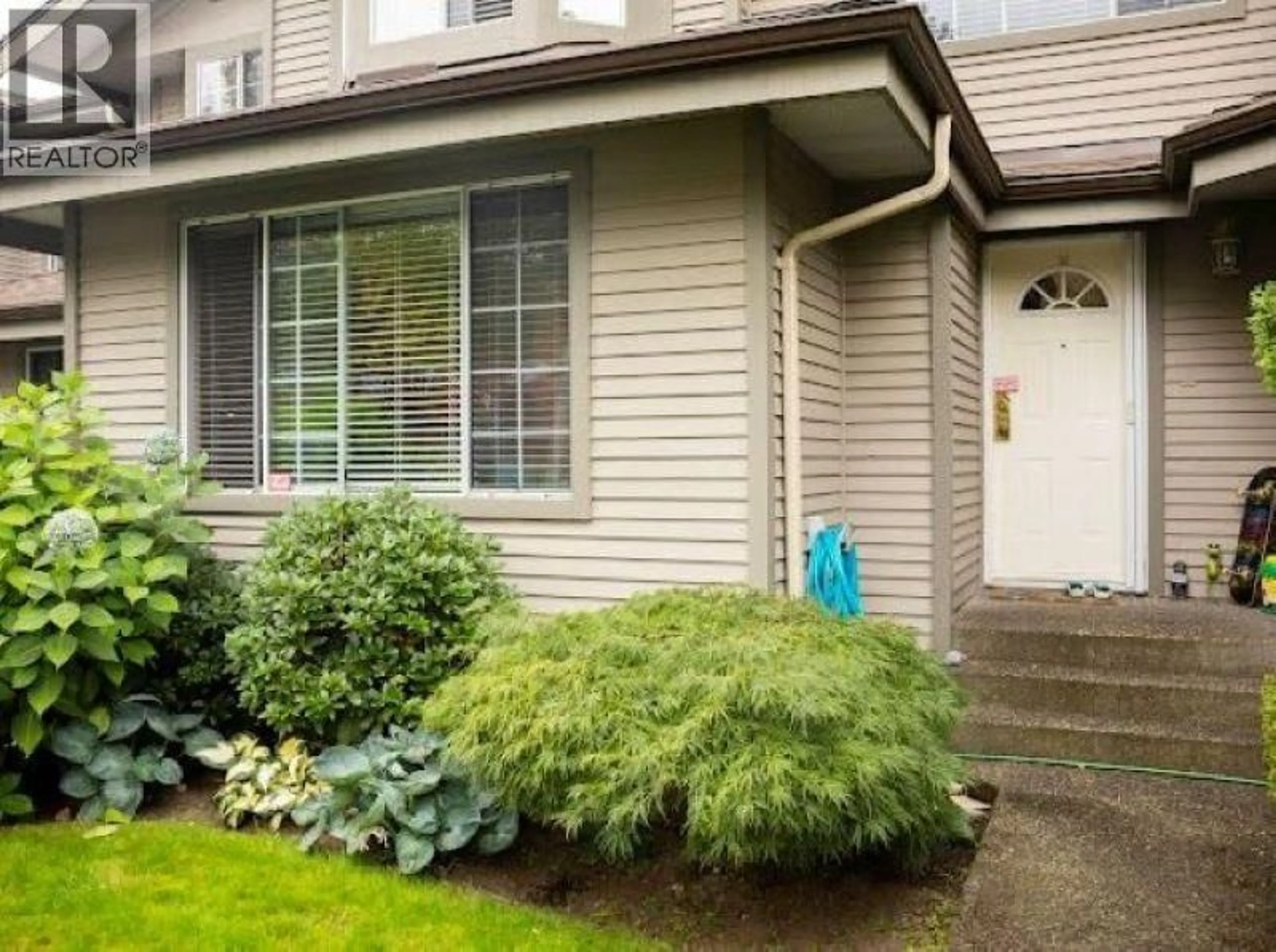 Home with vinyl exterior material, street for 103 - 2880 PANORAMA DRIVE, Coquitlam British Columbia V3E2W4