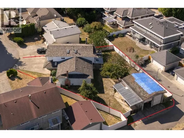 8611 RIDEAU DRIVE, Richmond 2
