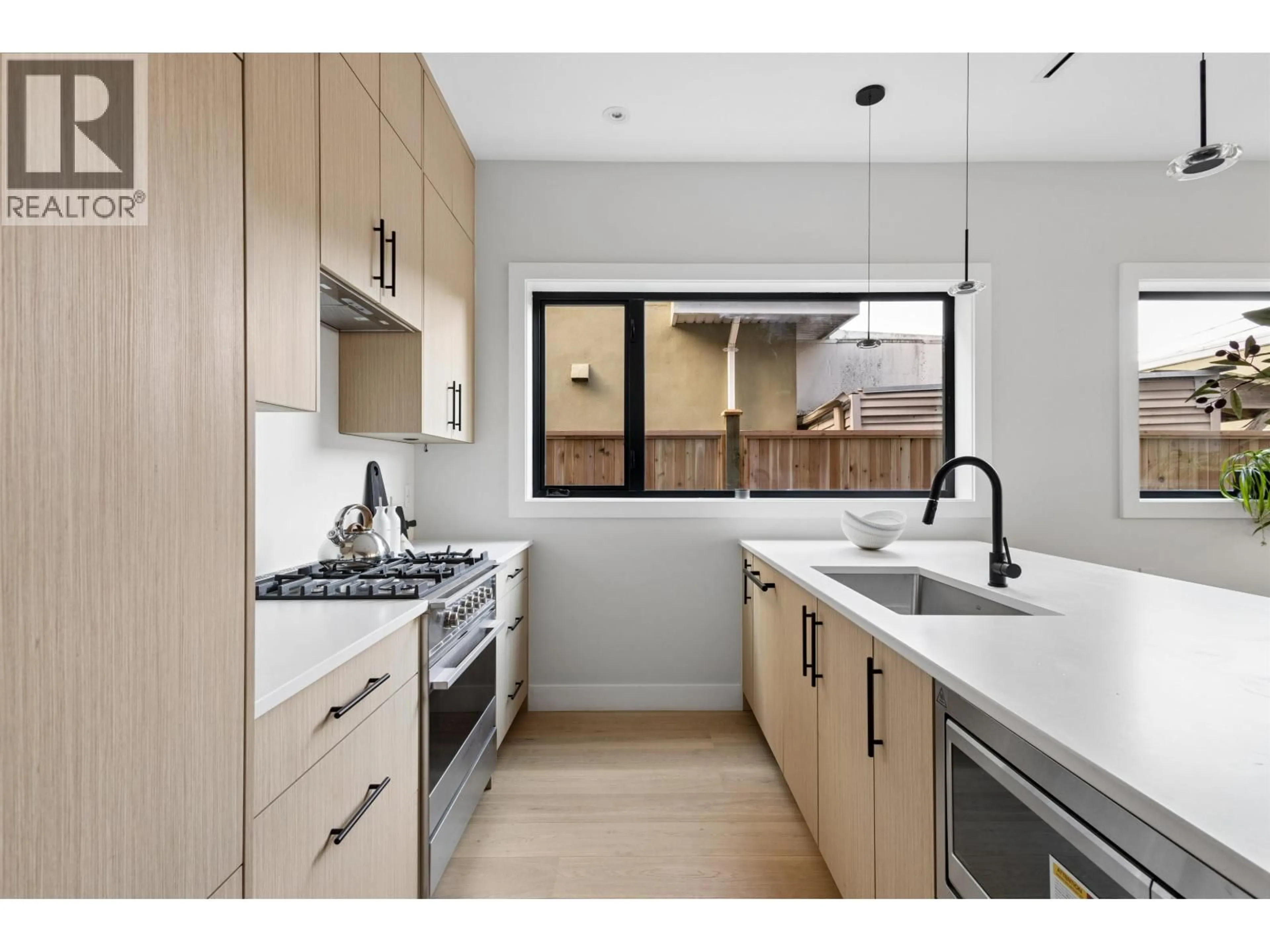 Unknown for 3 - 2017 23RD AVENUE, Vancouver British Columbia V5N2T9