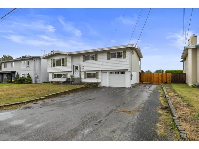 6486 FERN STREET, Chilliwack 2