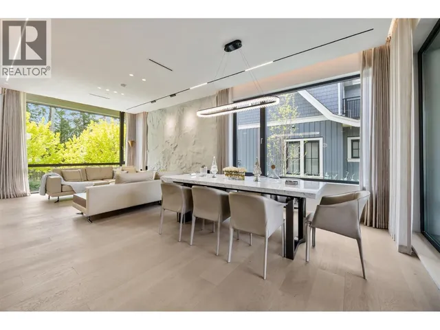 3823 51ST AVENUE, Vancouver 4