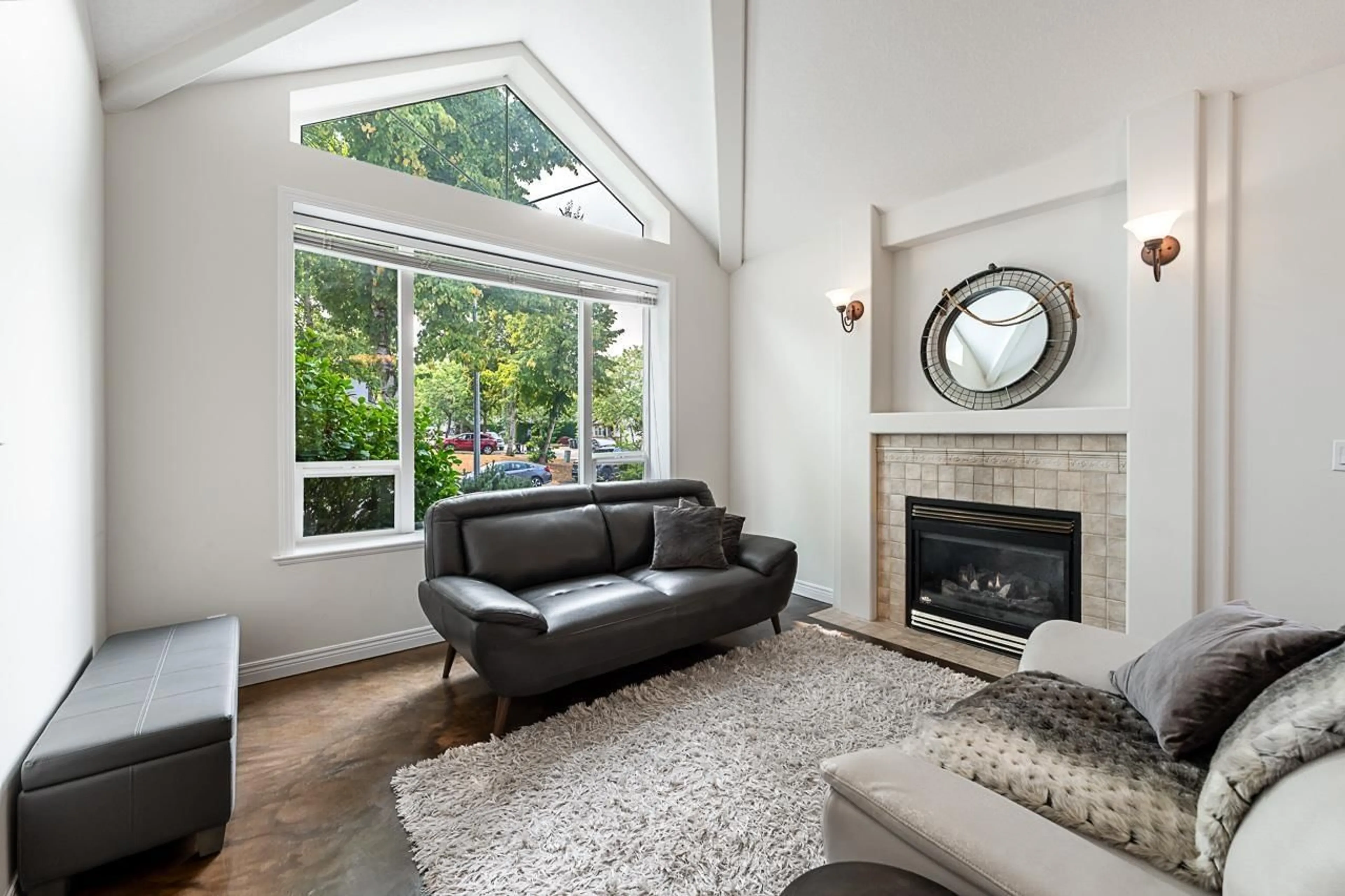 Living room with furniture, unknown for 5197 223A STREET, Langley British Columbia V2Y2T9