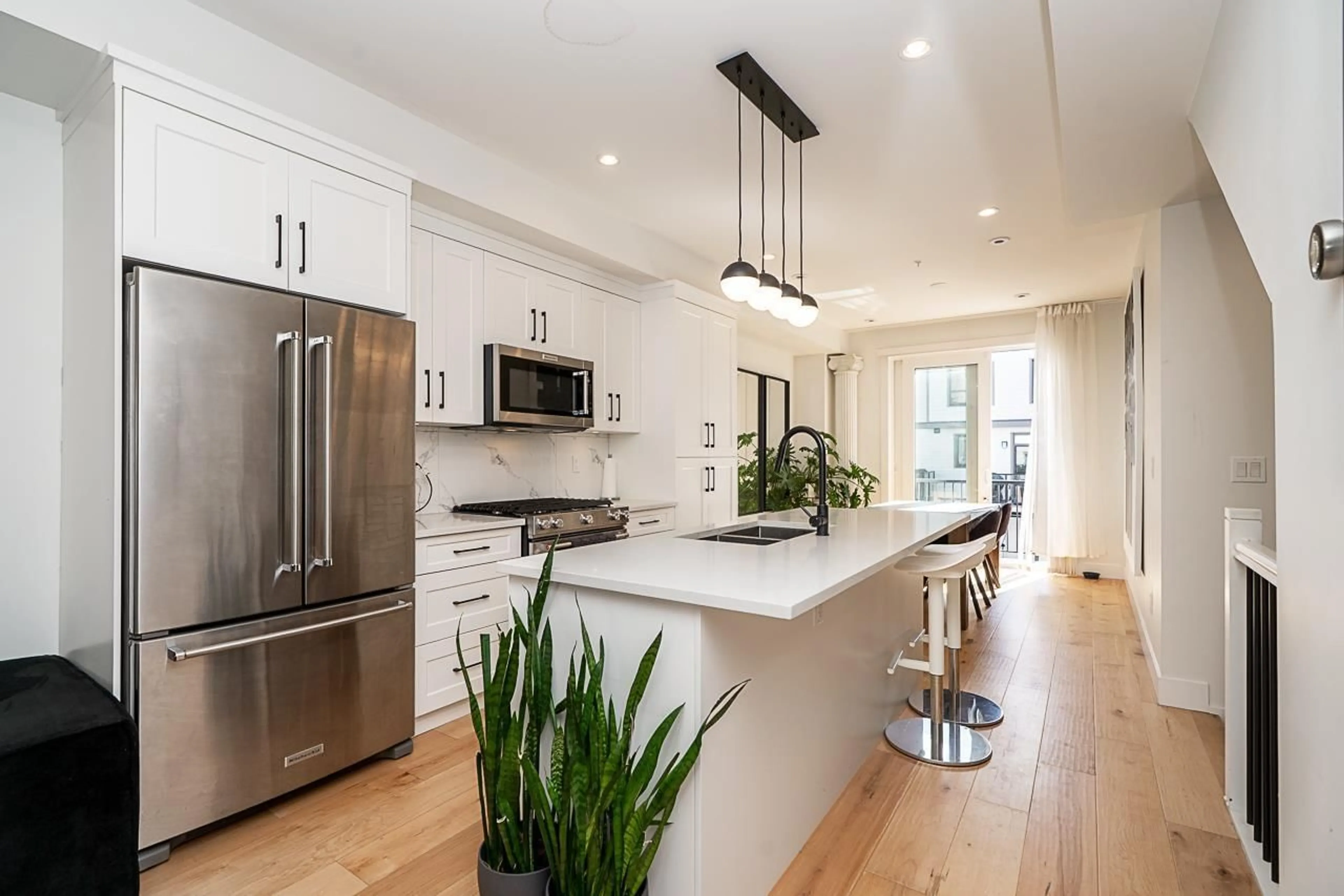 Open concept kitchen, unknown for 22 - 19624 56 AVENUE, Langley British Columbia V3A3X6