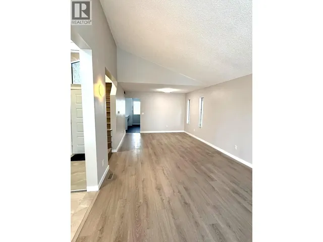 1965 FLYNN CRESCENT, Coquitlam 2