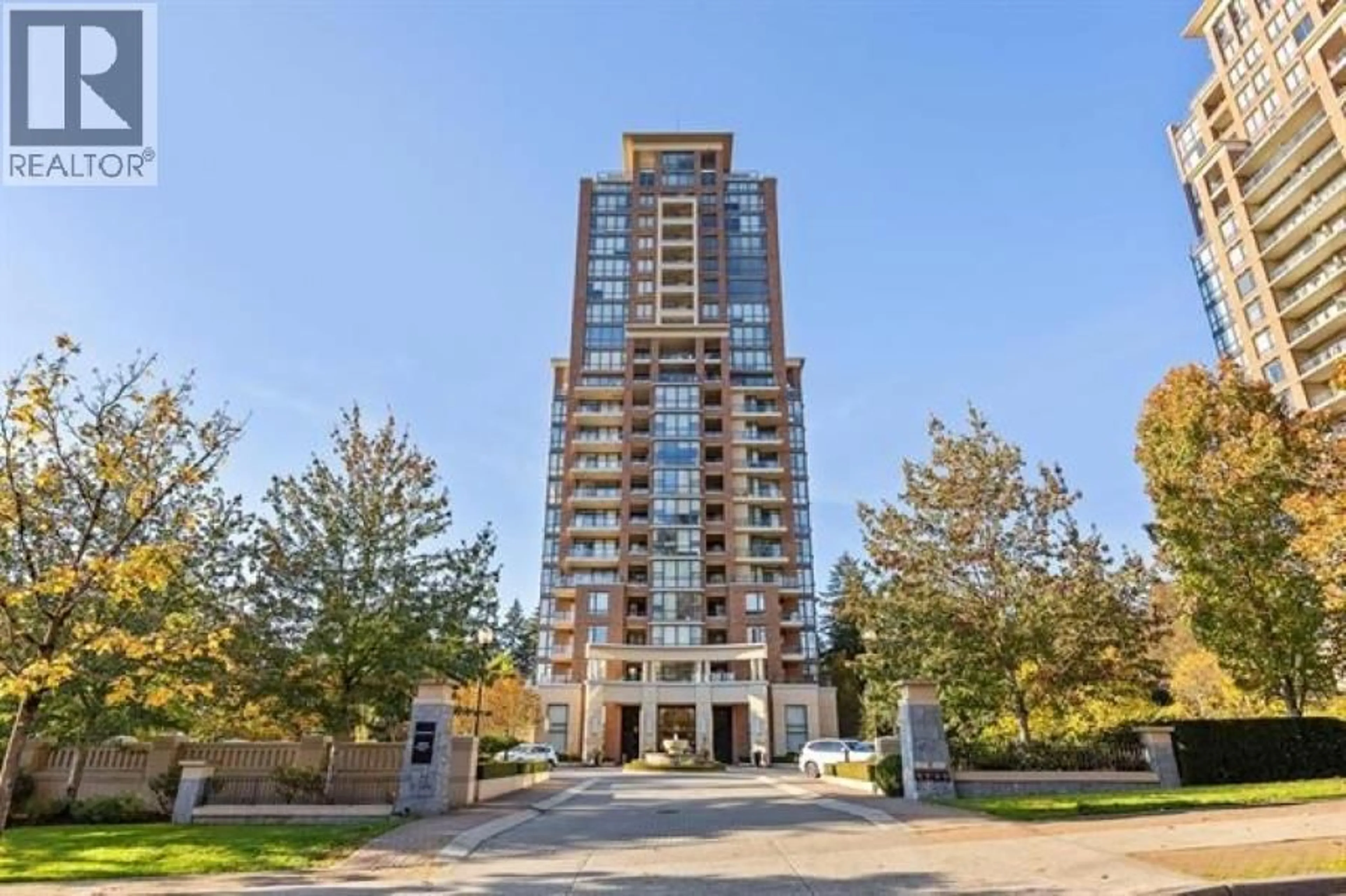 Indoor foyer for 1701 - 6823 STATION HILL DRIVE, Burnaby British Columbia V3N0A9