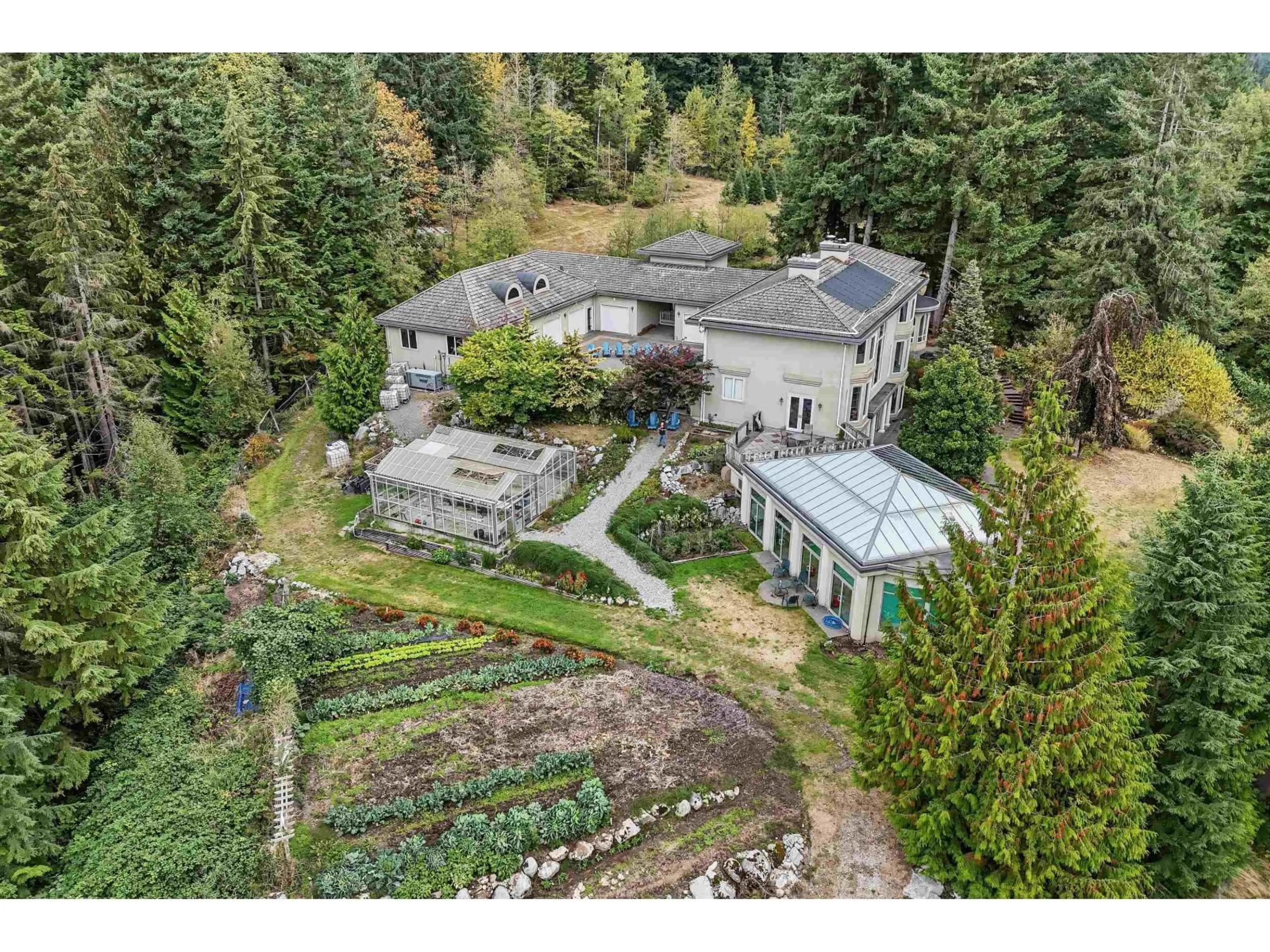 A pic from outside/outdoor area/front of a property/back of a property/a pic from drone, unknown for 31895 KEYSTONE AVENUE, Mission British Columbia V4S1G4