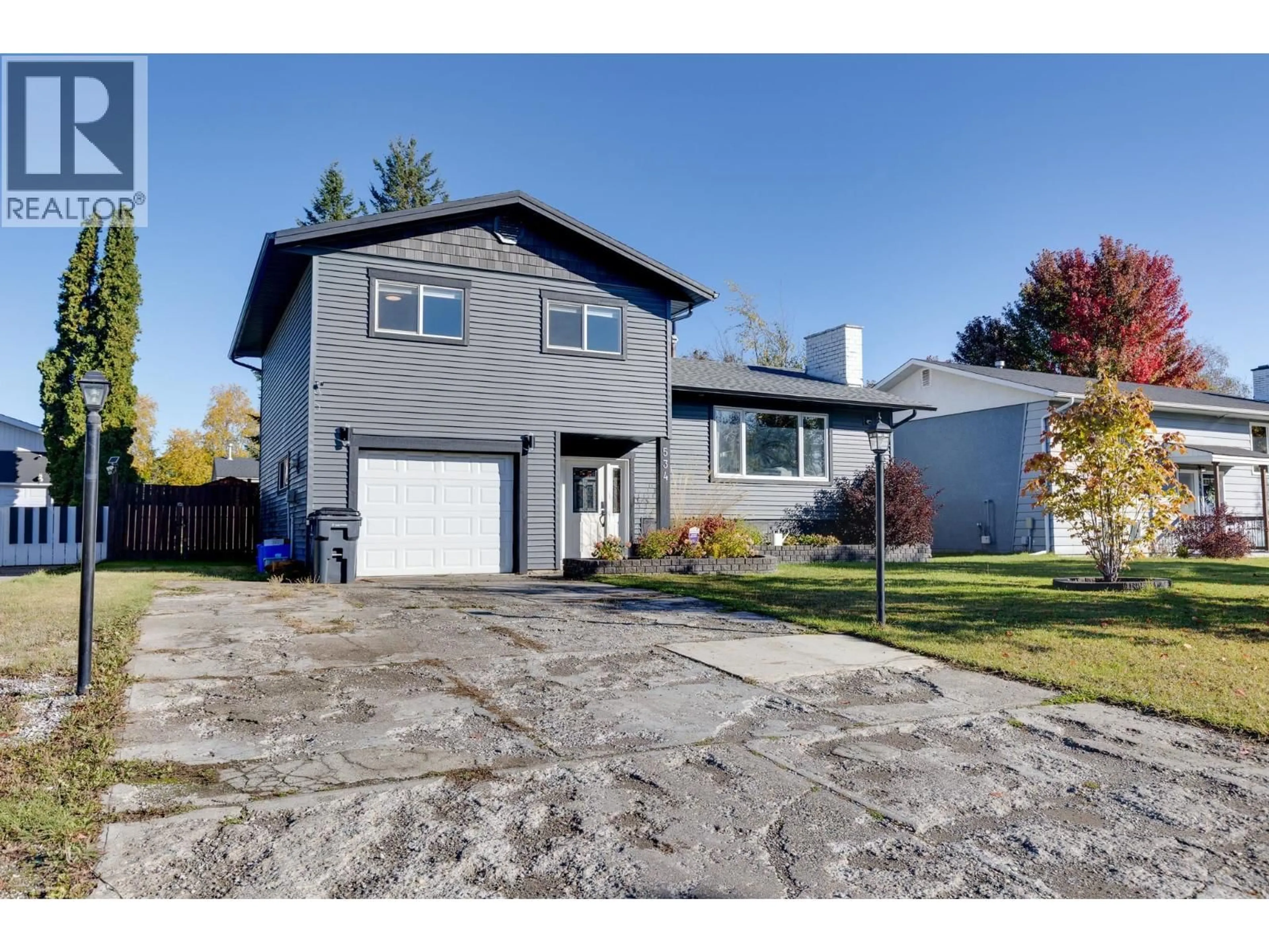 Home with vinyl exterior material, street for 534 RUNNALLS AVENUE, Prince George British Columbia V2N1Y9
