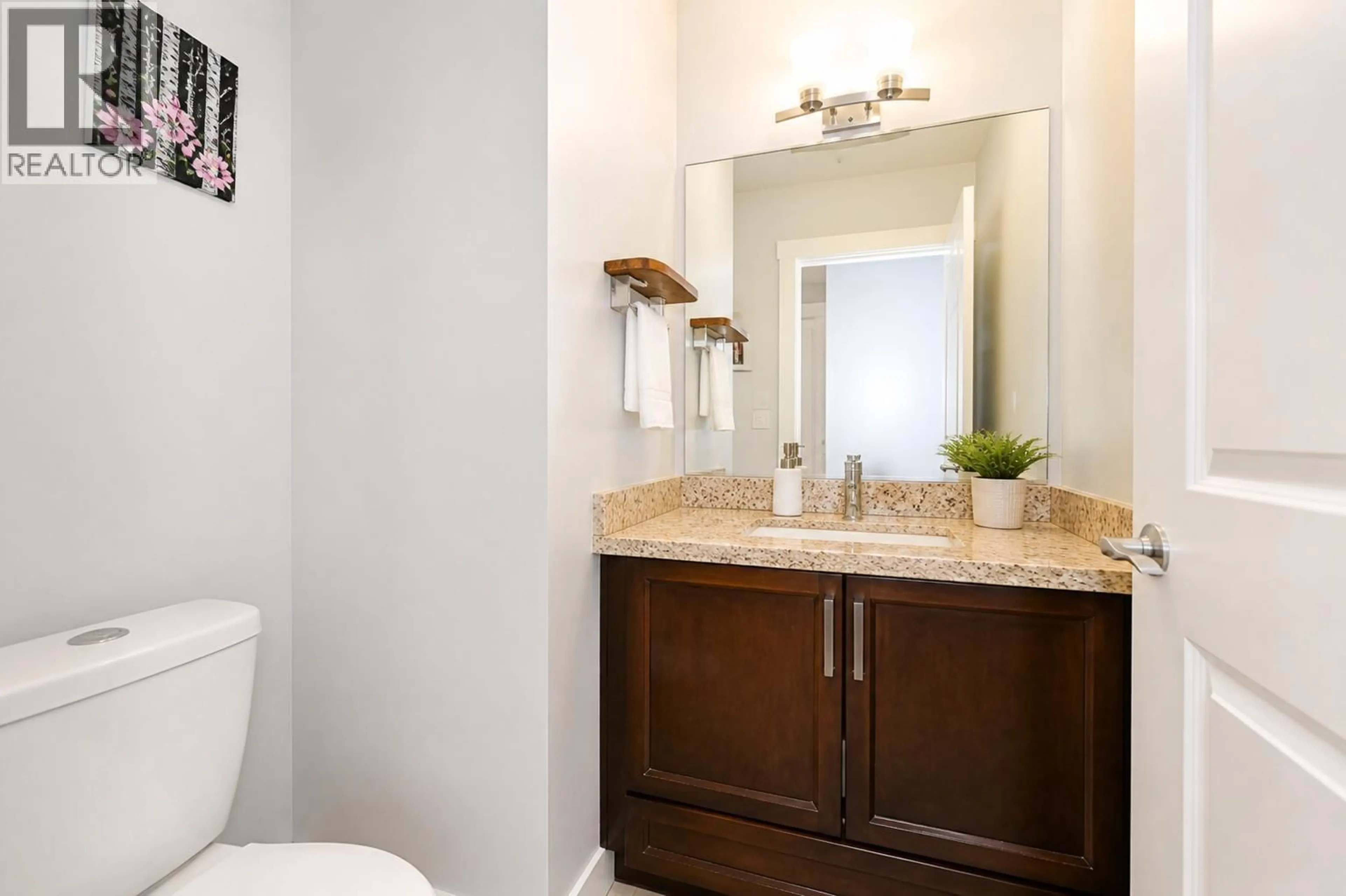 Standard bathroom, ceramic/tile floor for 27 - 9699 SILLS AVENUE, Richmond British Columbia V6Y0C8