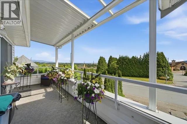 2893 DELAHAYE DRIVE, Coquitlam 5