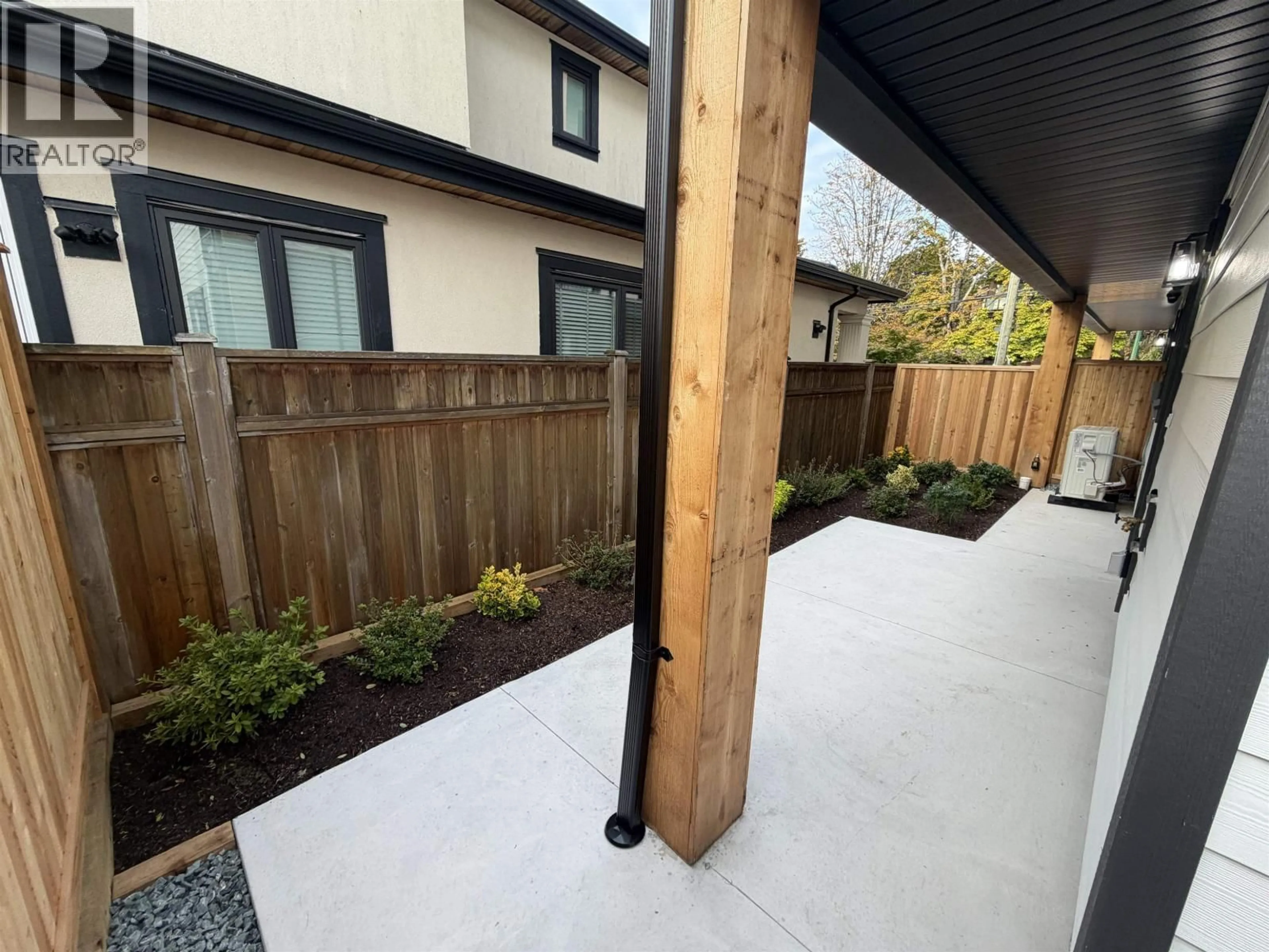 Patio, street for 2 - 7497 HOLLY STREET, Burnaby British Columbia V5E2C3