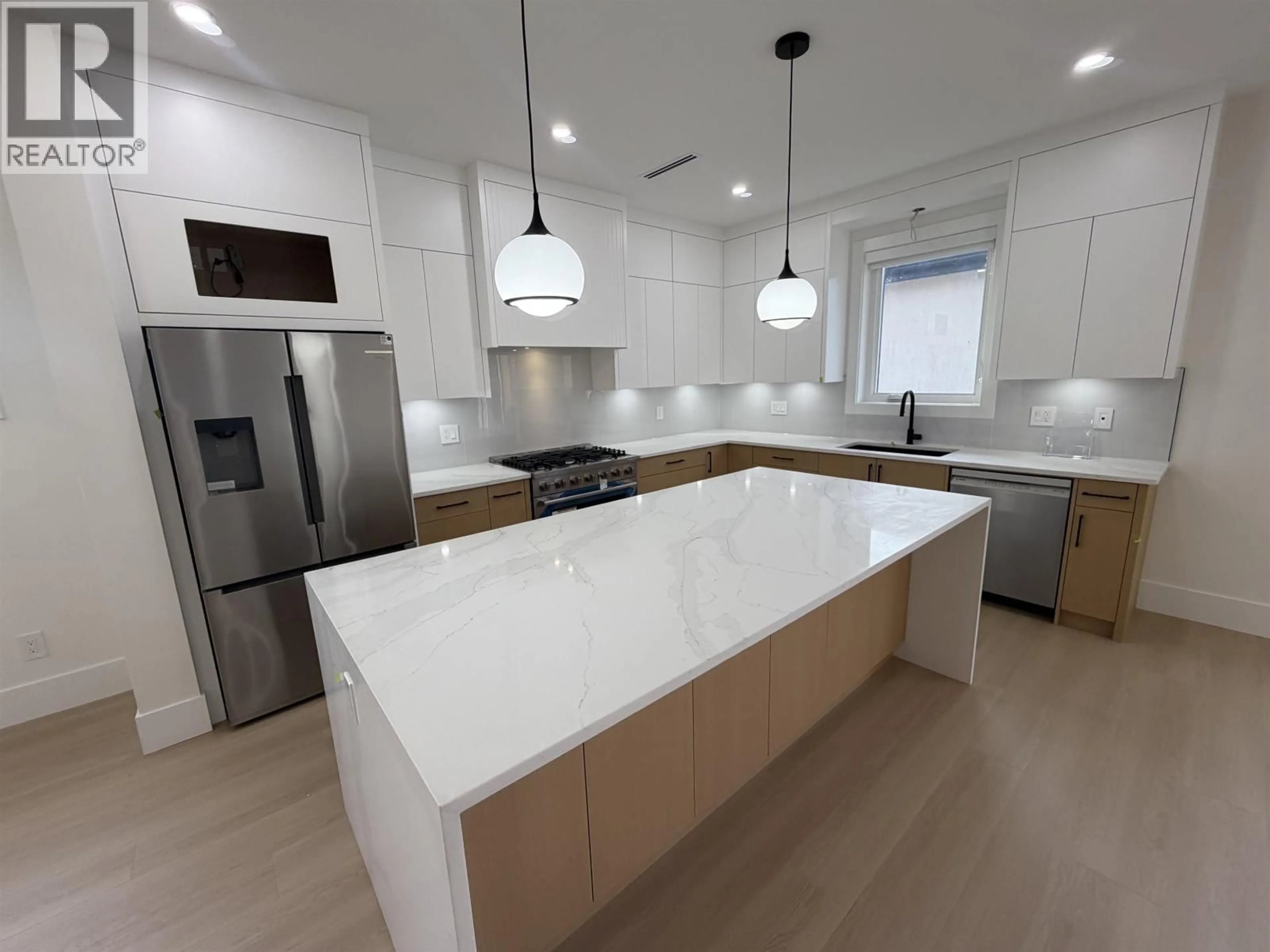 Open concept kitchen, unknown for 2 - 7497 HOLLY STREET, Burnaby British Columbia V5E2C3