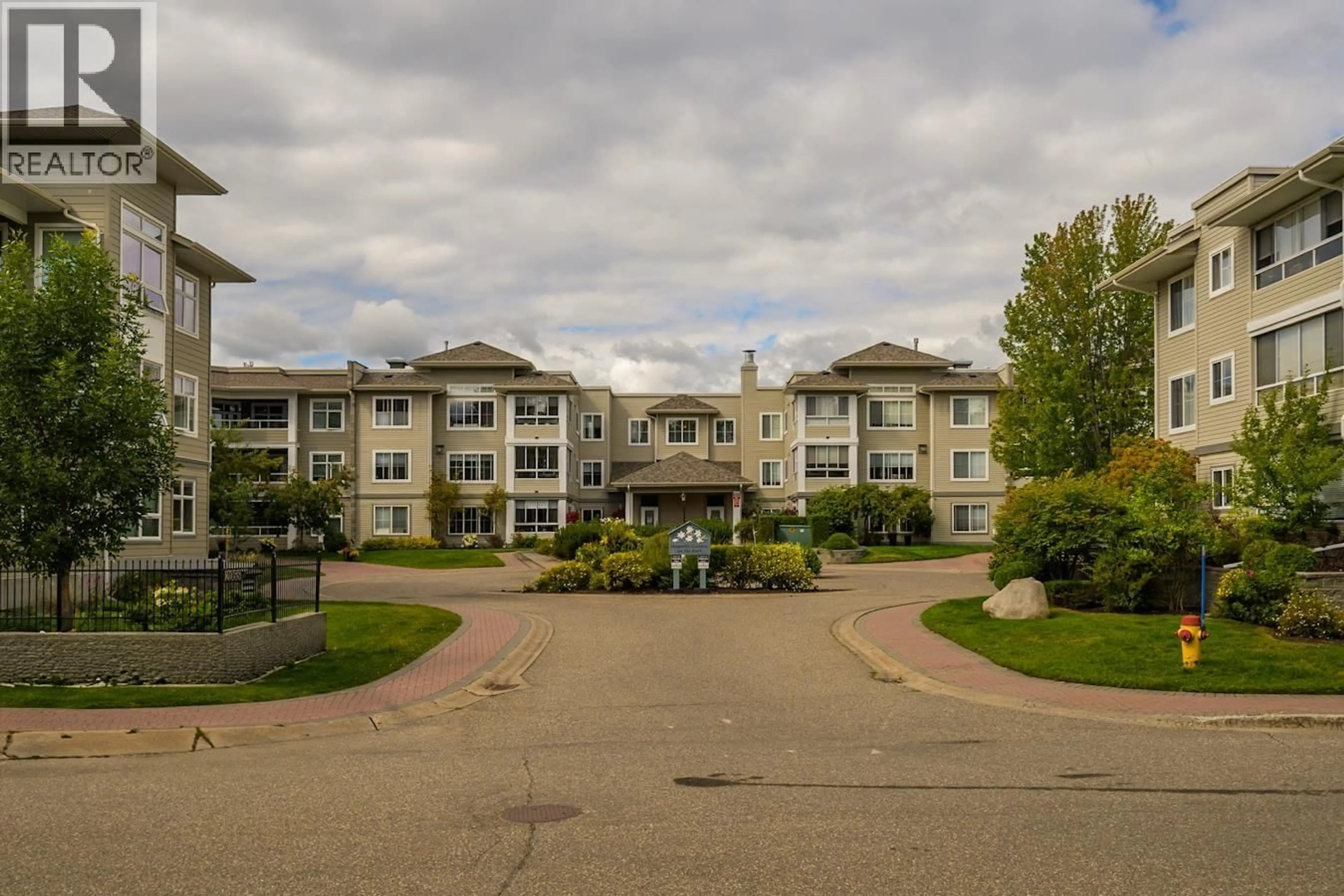 A pic from outside/outdoor area/front of a property/back of a property/a pic from drone, unknown for 109 - 2055 INGLEDEW STREET, Prince George British Columbia V2L5S1