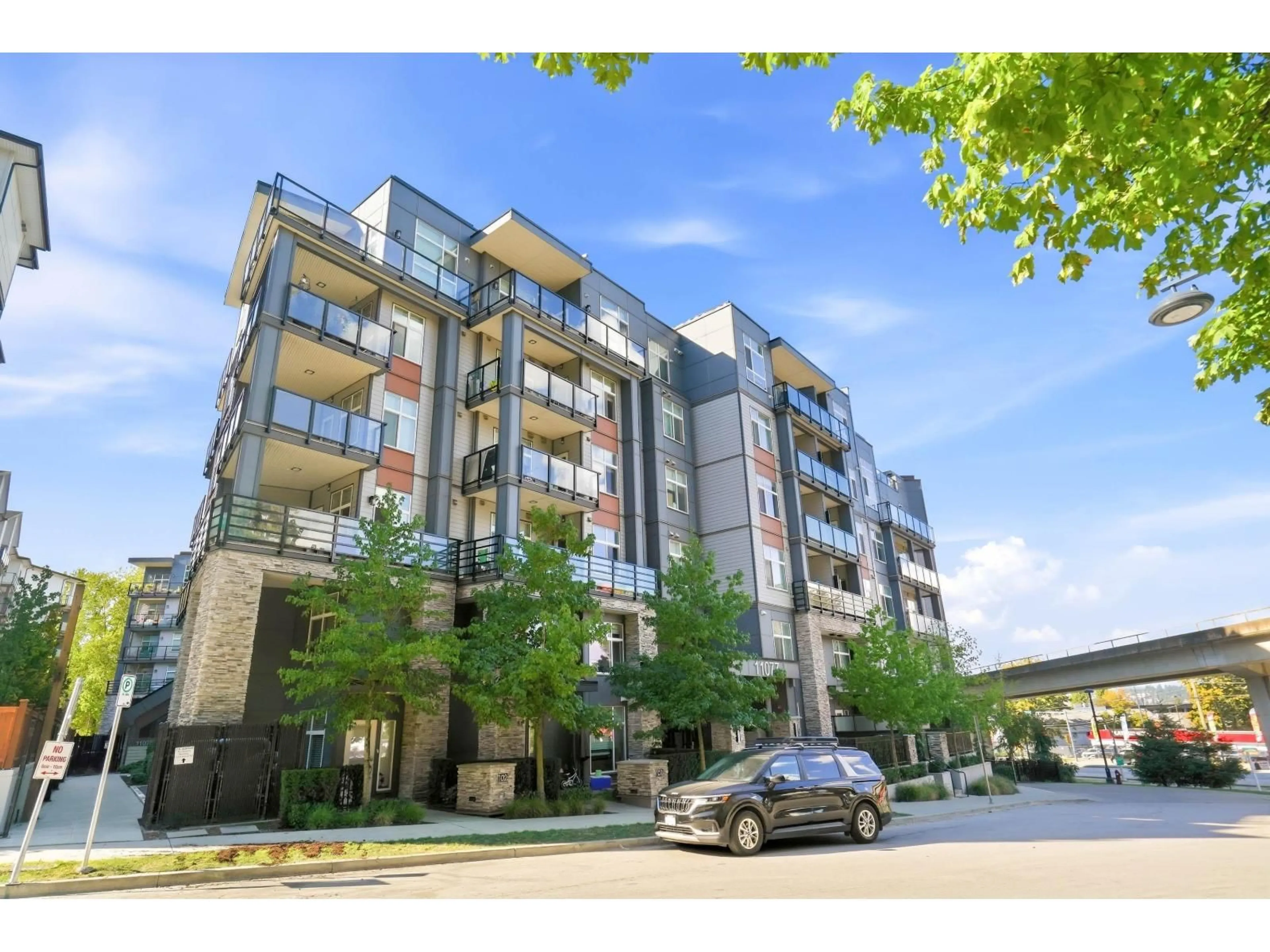 Unknown for 302 - 11077 RAVINE ROAD, Surrey British Columbia V3T0R7