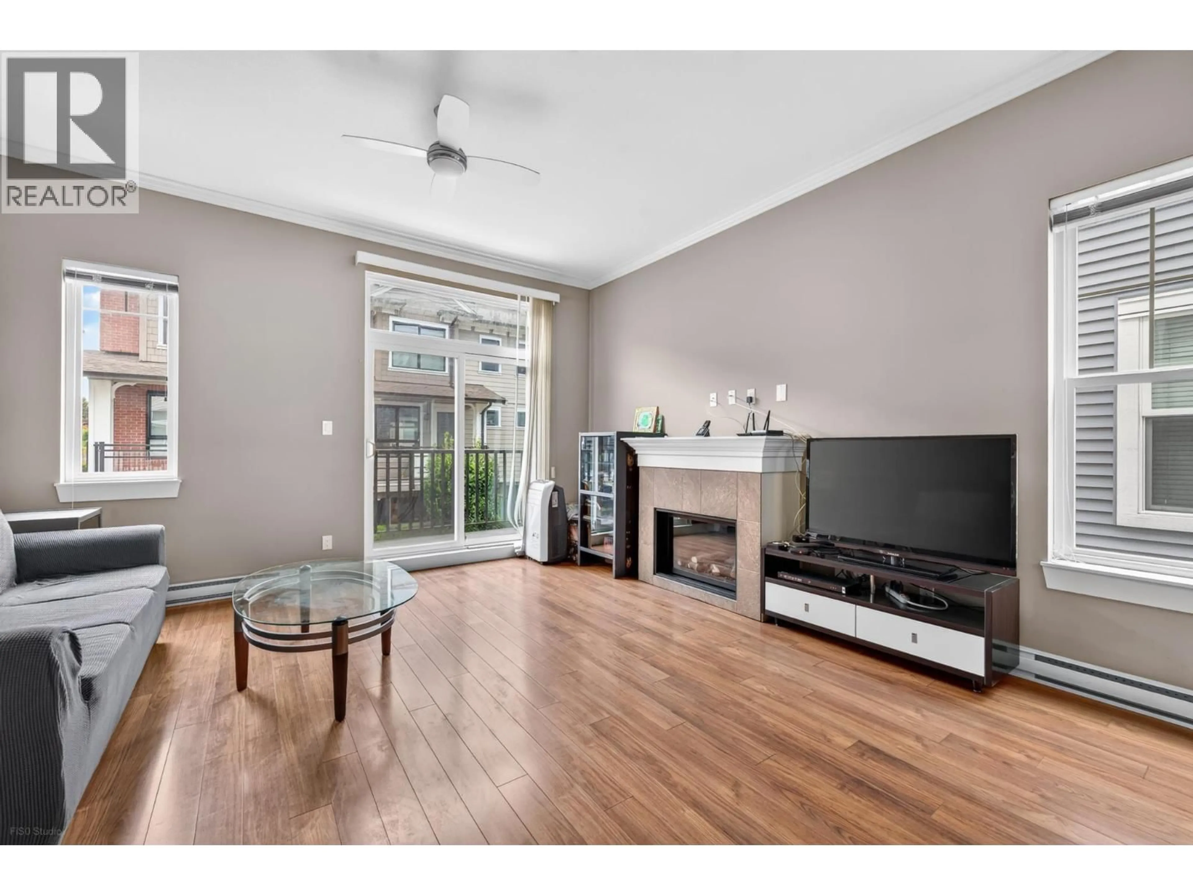 Living room with furniture, wood/laminate floor for 7 - 9651 ALBERTA ROAD, Richmond British Columbia V6Y1T7