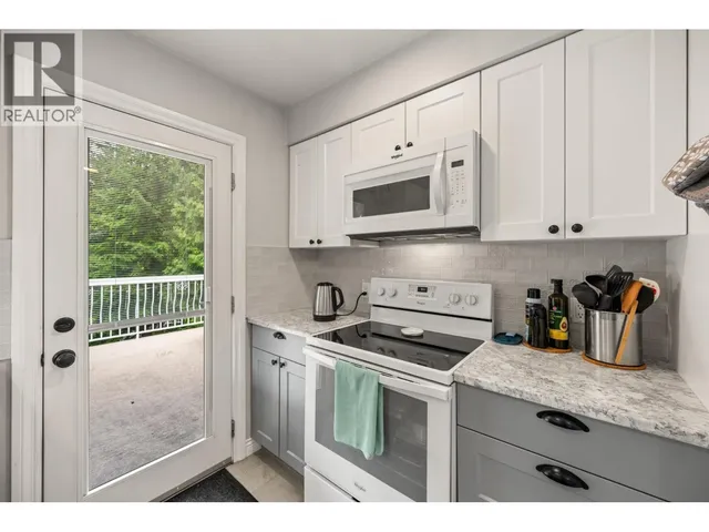 1001 GATENSBURY STREET, Coquitlam 5
