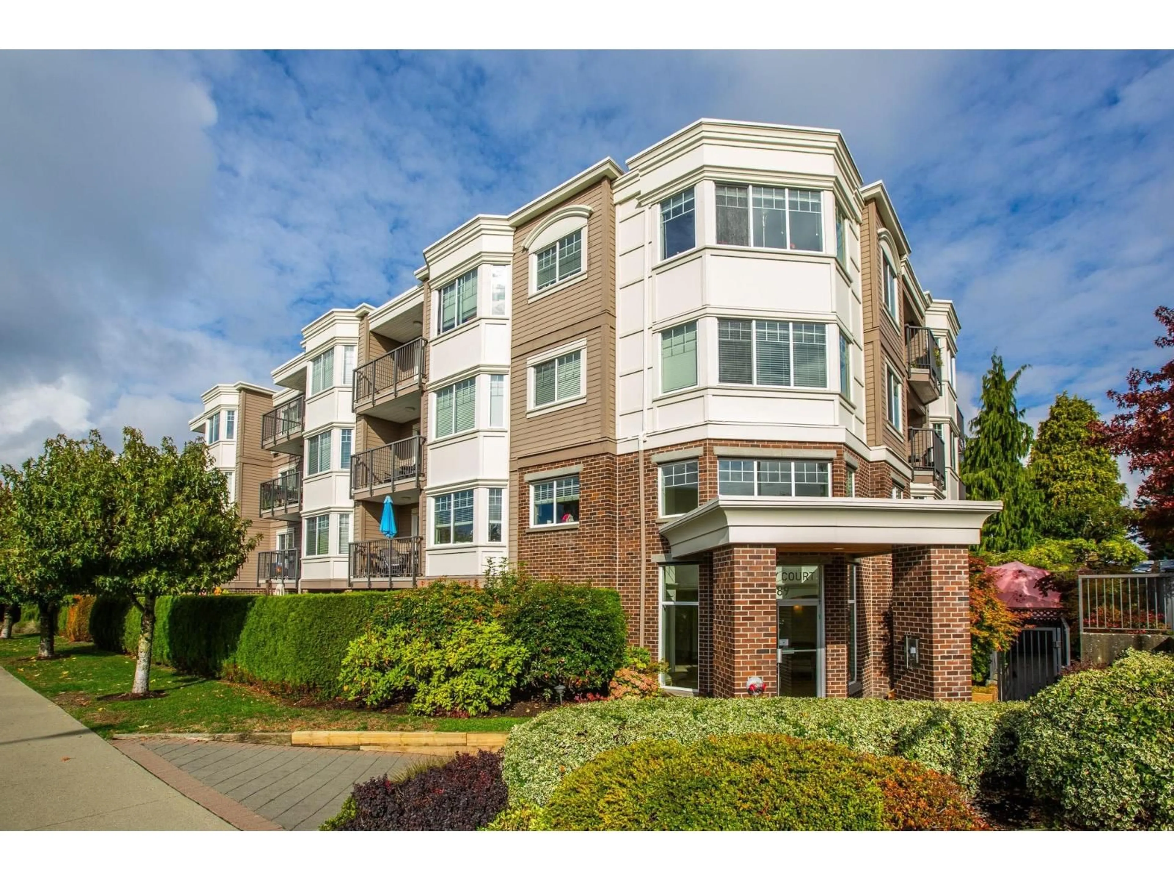 Unknown for 305 - 15389 ROPER AVENUE, White Rock British Columbia V4B2G2