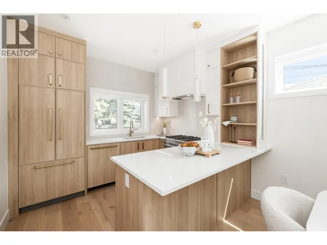 3143 19 AVENUE, Vancouver 2