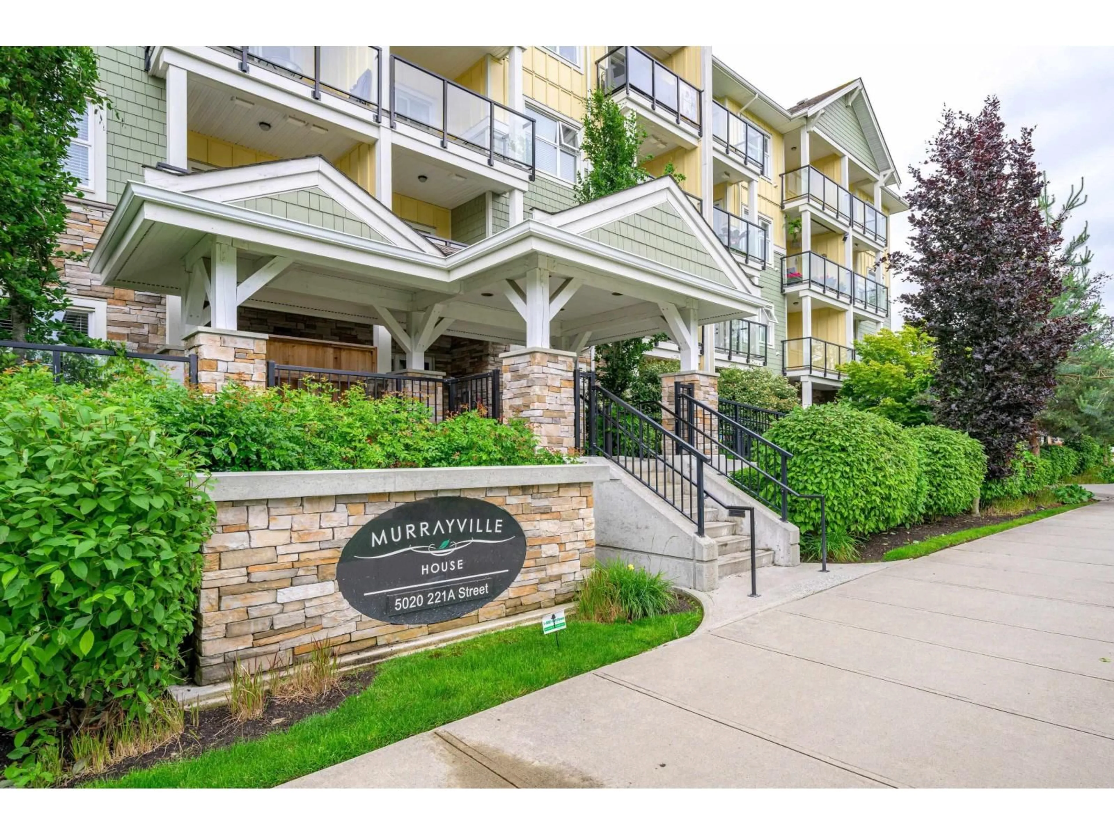 Indoor entryway for 208 - 5020 221A STREET, Langley British Columbia V2Y0V5