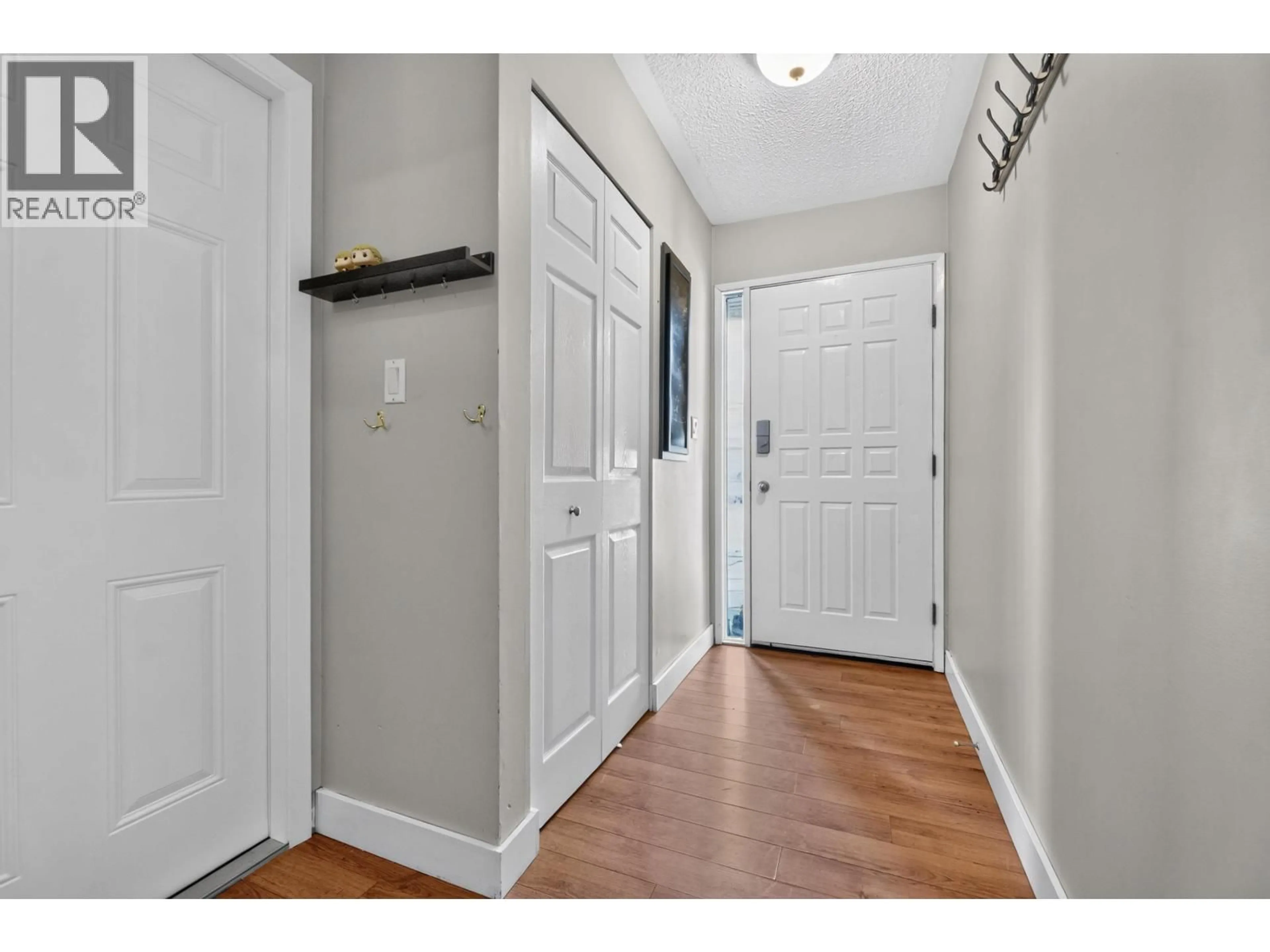 Indoor entryway for 4801 TURNBUCKLE WYND, Delta British Columbia V4K4A5