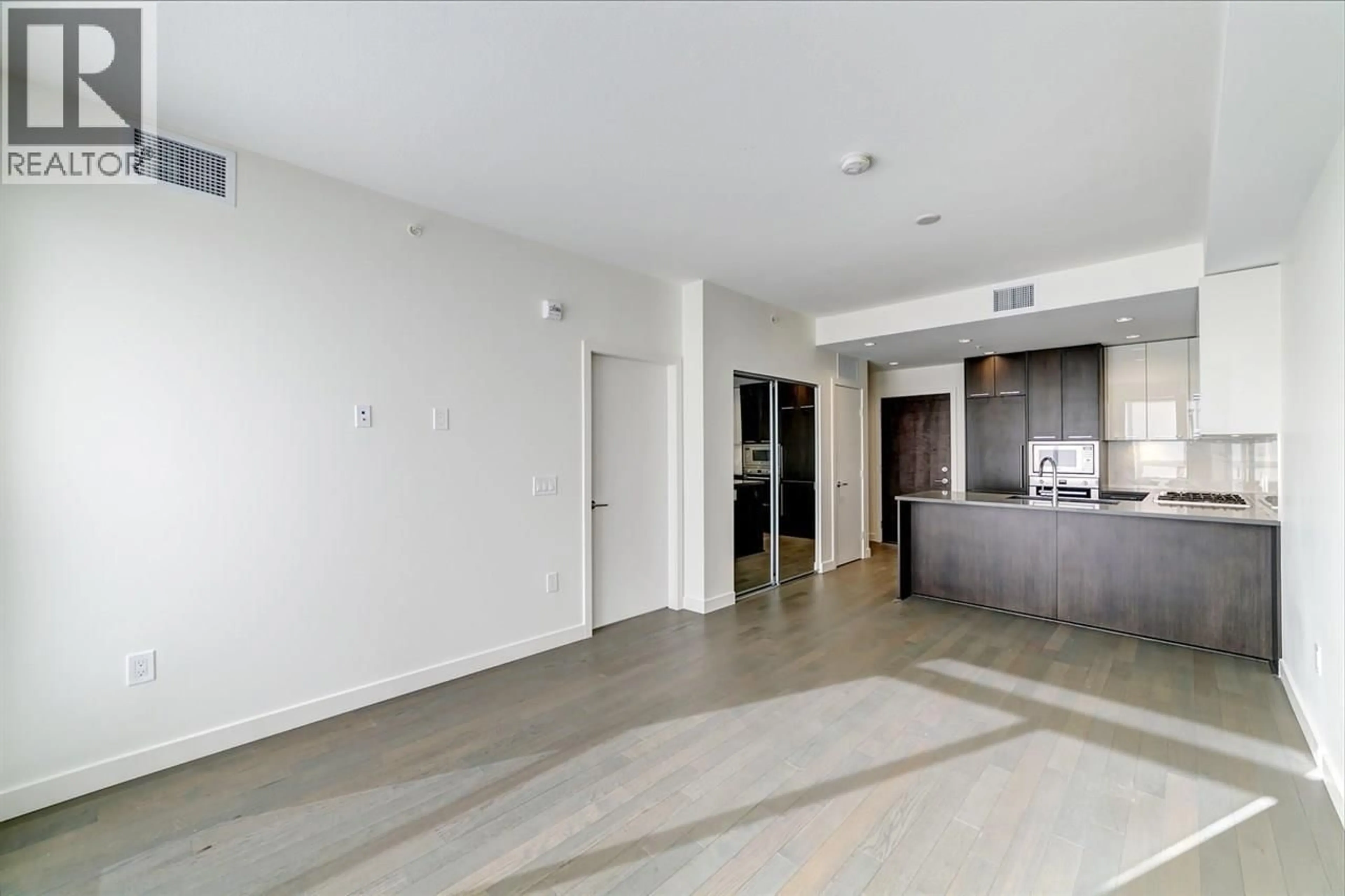 A pic of a room for 427 - 4033 MAY DRIVE, Richmond British Columbia V6X0T3