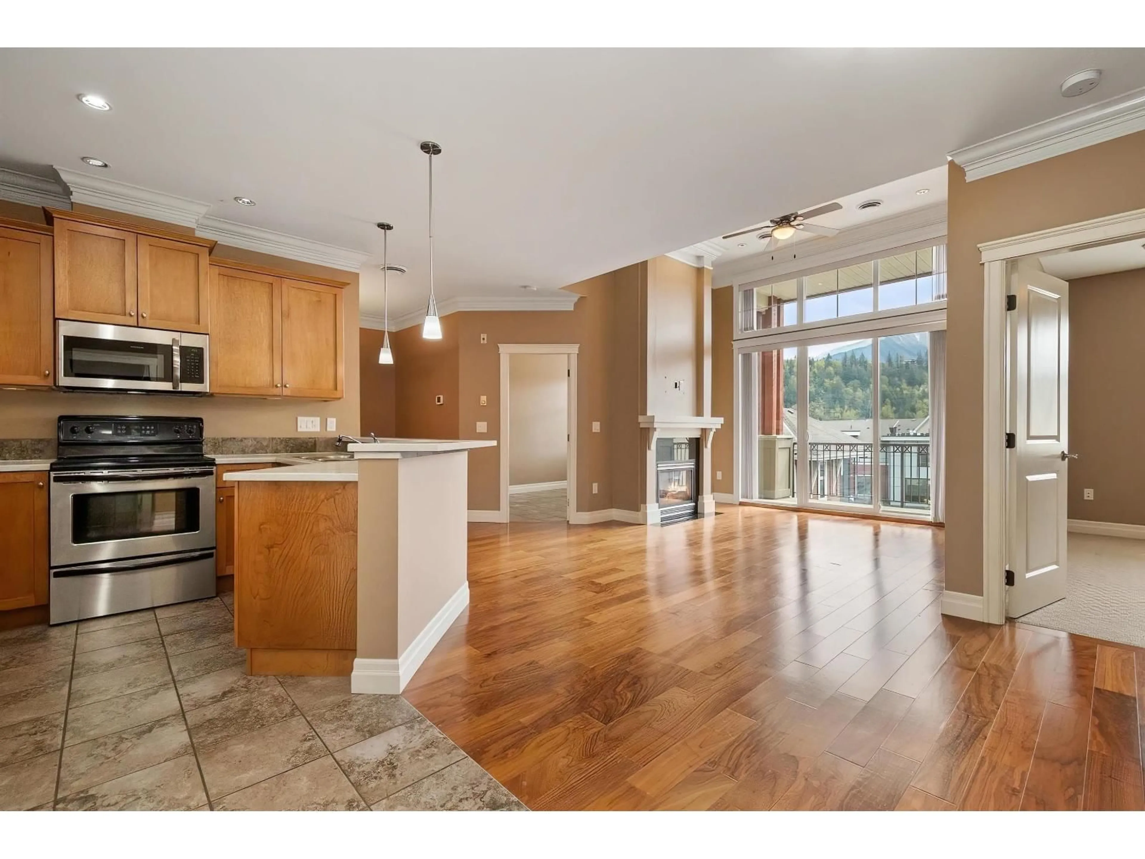 Open concept kitchen, unknown for 405A - 45595 TAMIHI WAY, Chilliwack British Columbia V2R0G3