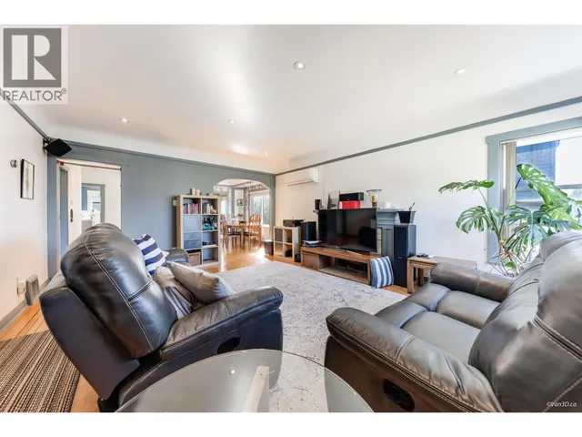 3726 TRINITY STREET, Burnaby 5