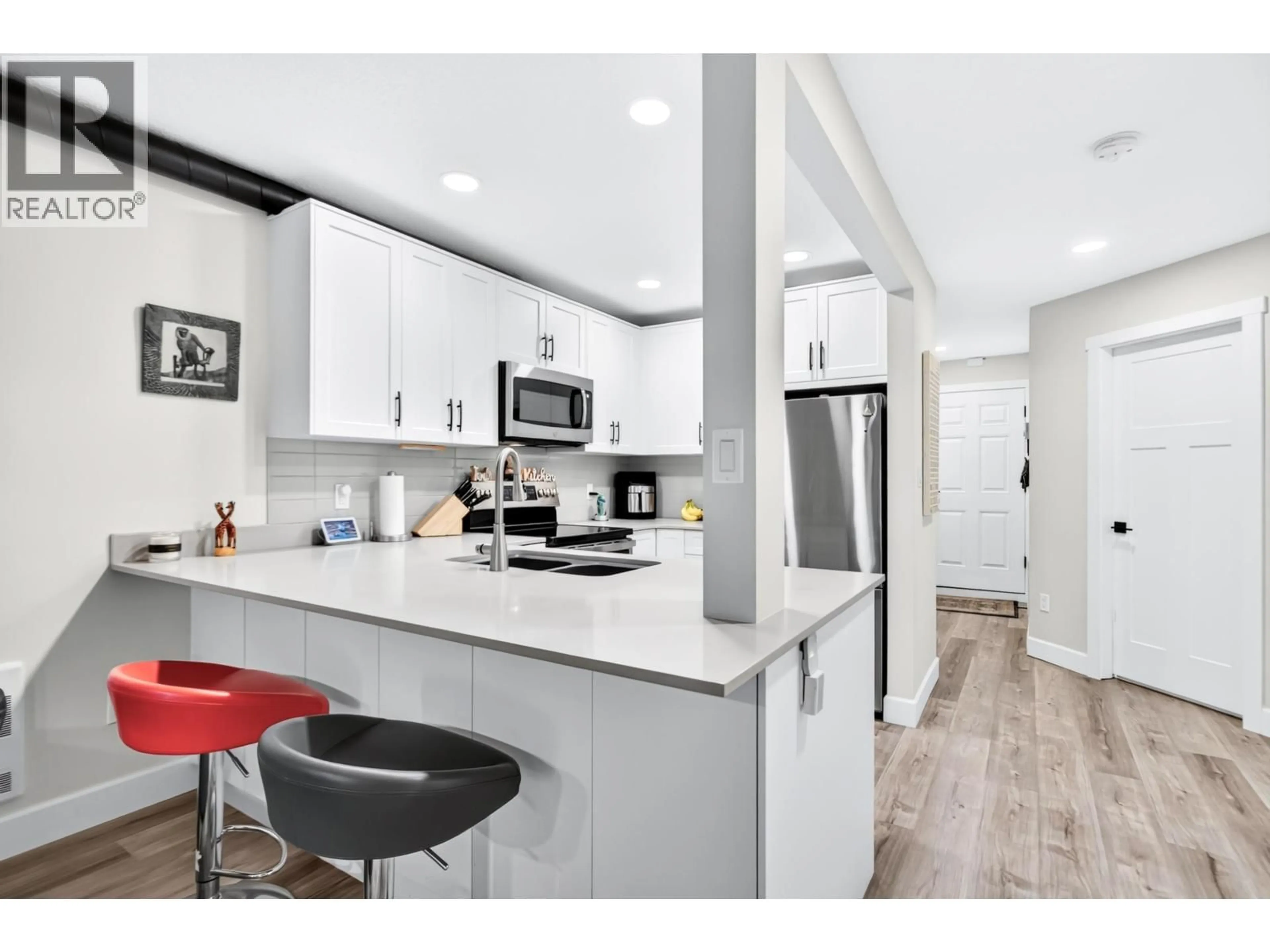 Open concept kitchen, unknown for 203 - 11724 225 STREET, Maple Ridge British Columbia V2X6E4