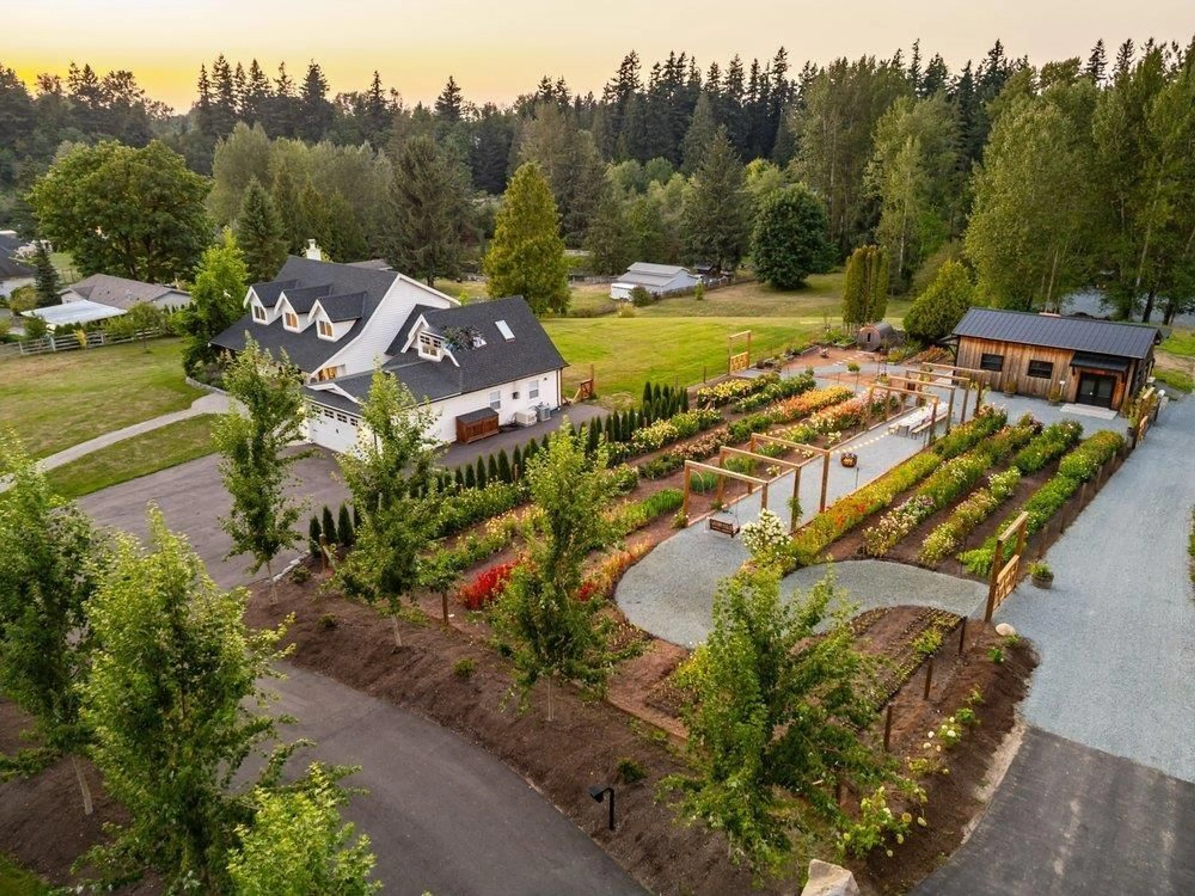 A pic from outside/outdoor area/front of a property/back of a property/a pic from drone, unknown for 23873 12 AVENUE, Langley British Columbia V2Z2Y2
