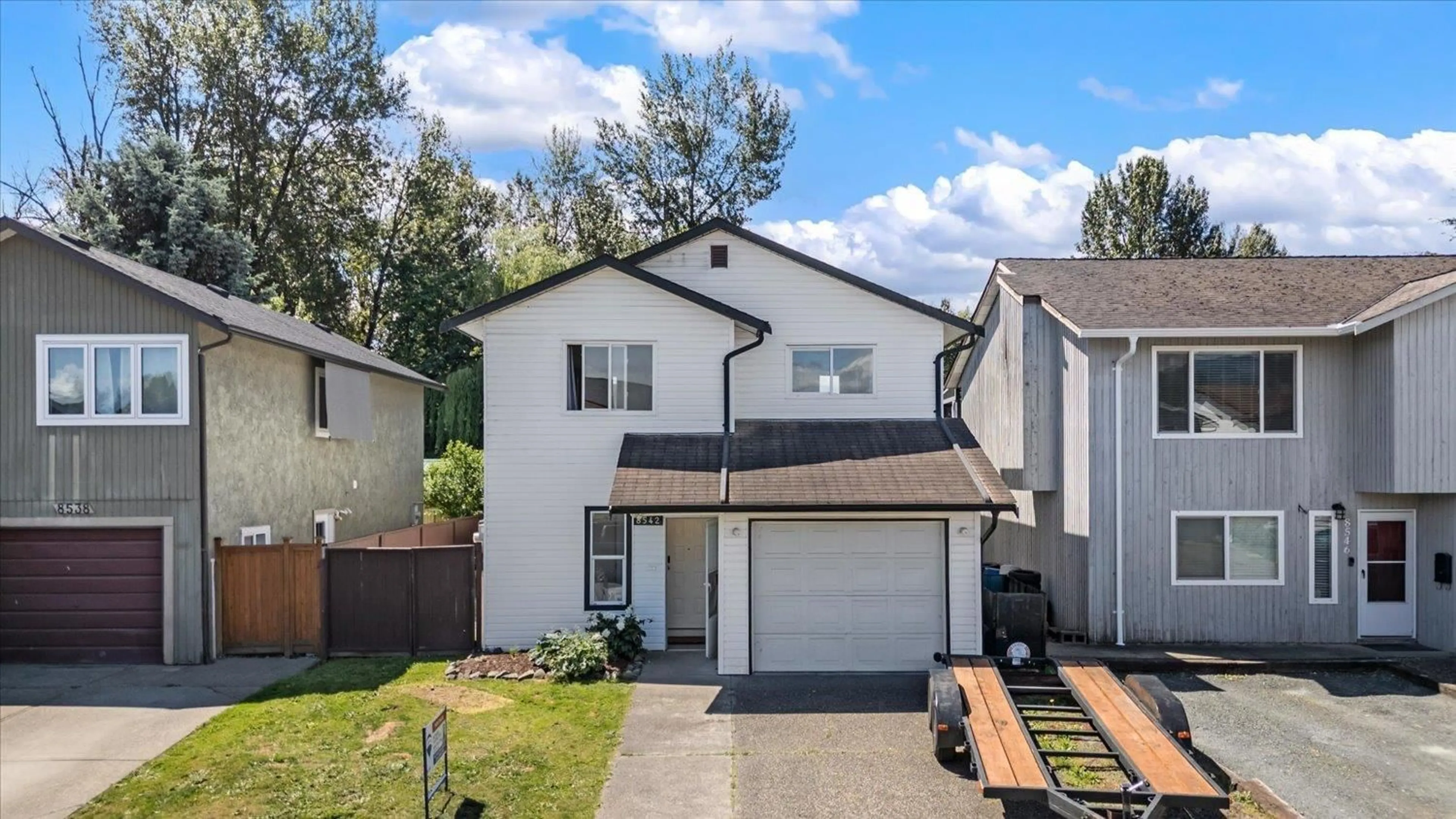 Home with vinyl exterior material, street for 8542 MCCUTCHEON AVENUE, Chilliwack British Columbia V2P7K7