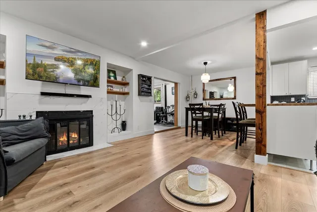 8542 MCCUTCHEON AVENUE, Chilliwack 2